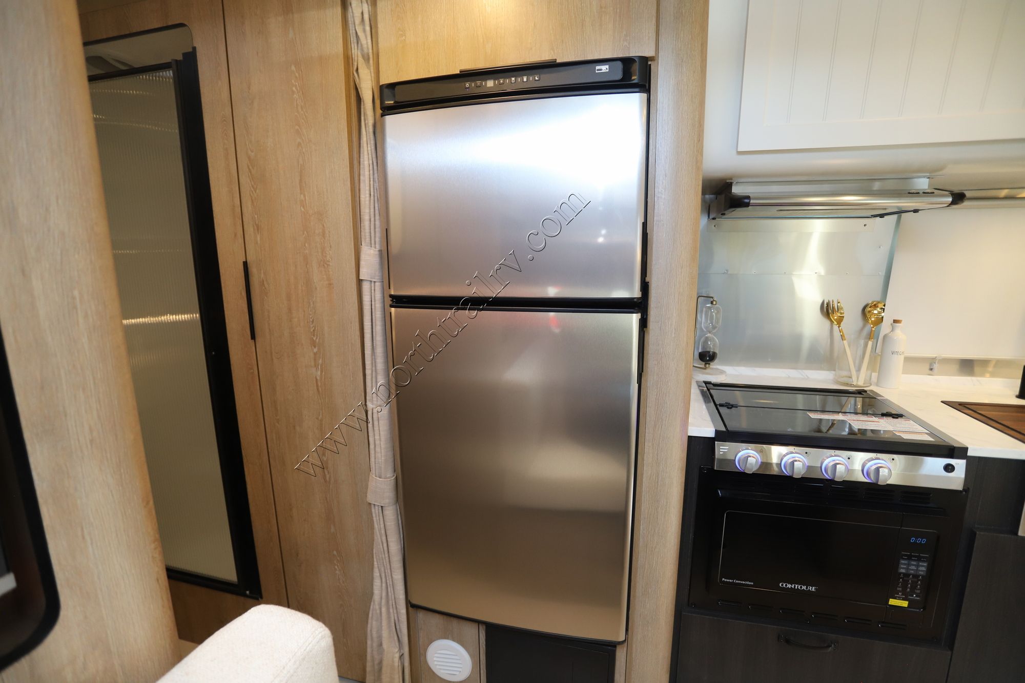 New 2025 Airstream Pottery Barn 28RB Travel Trailer  For Sale