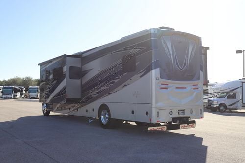 2025 Renegade Rv Verona 40VTS Super C