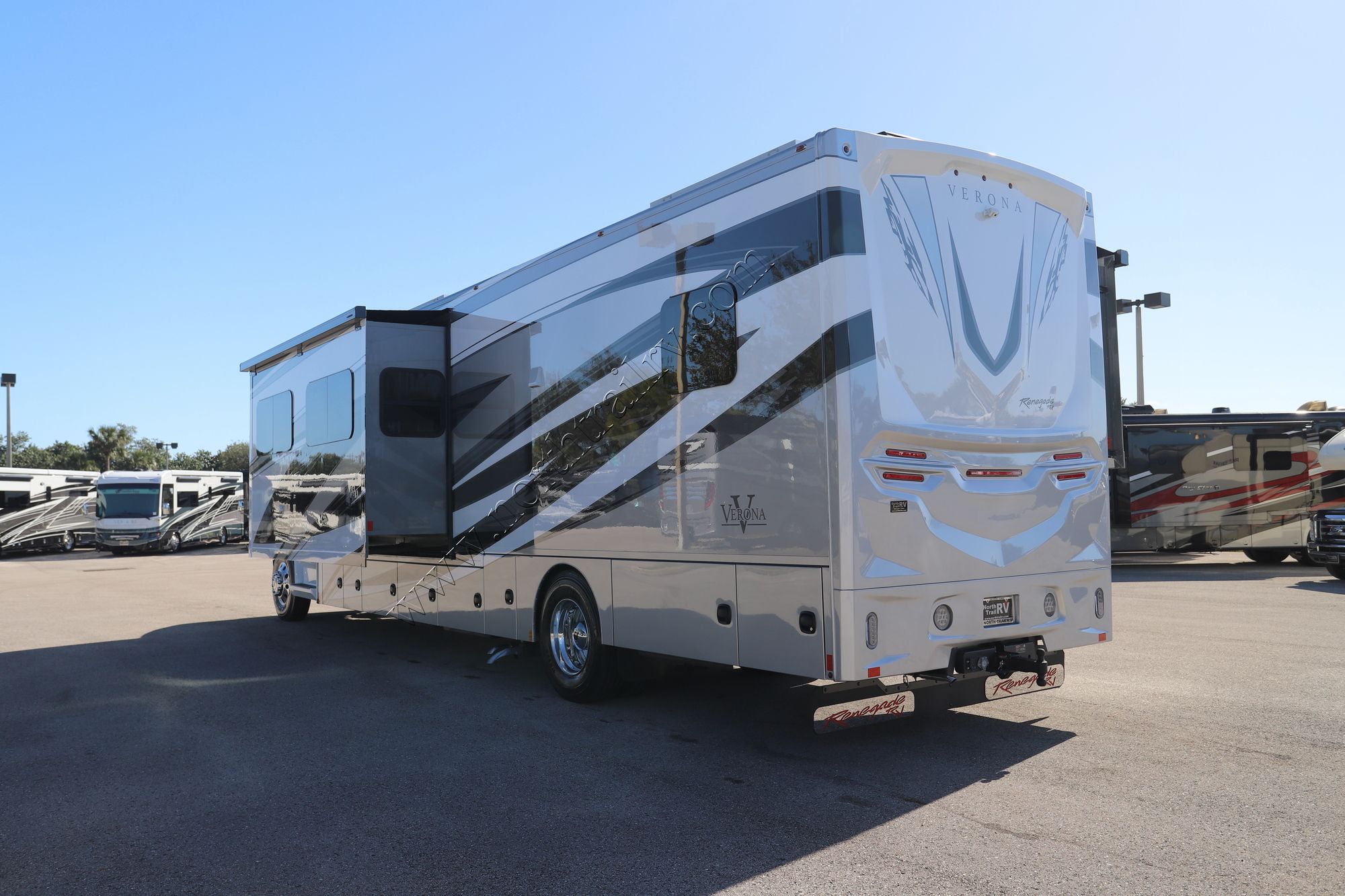 New 2025 Renegade Rv Verona 40VTS Super C  For Sale