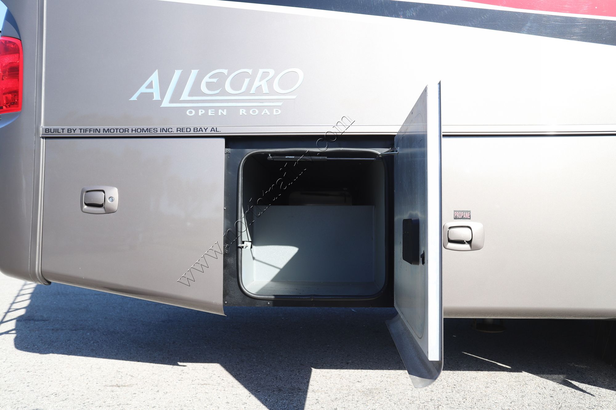 Used 2016 Tiffin Motor Homes Allegro 36LA Class A  For Sale