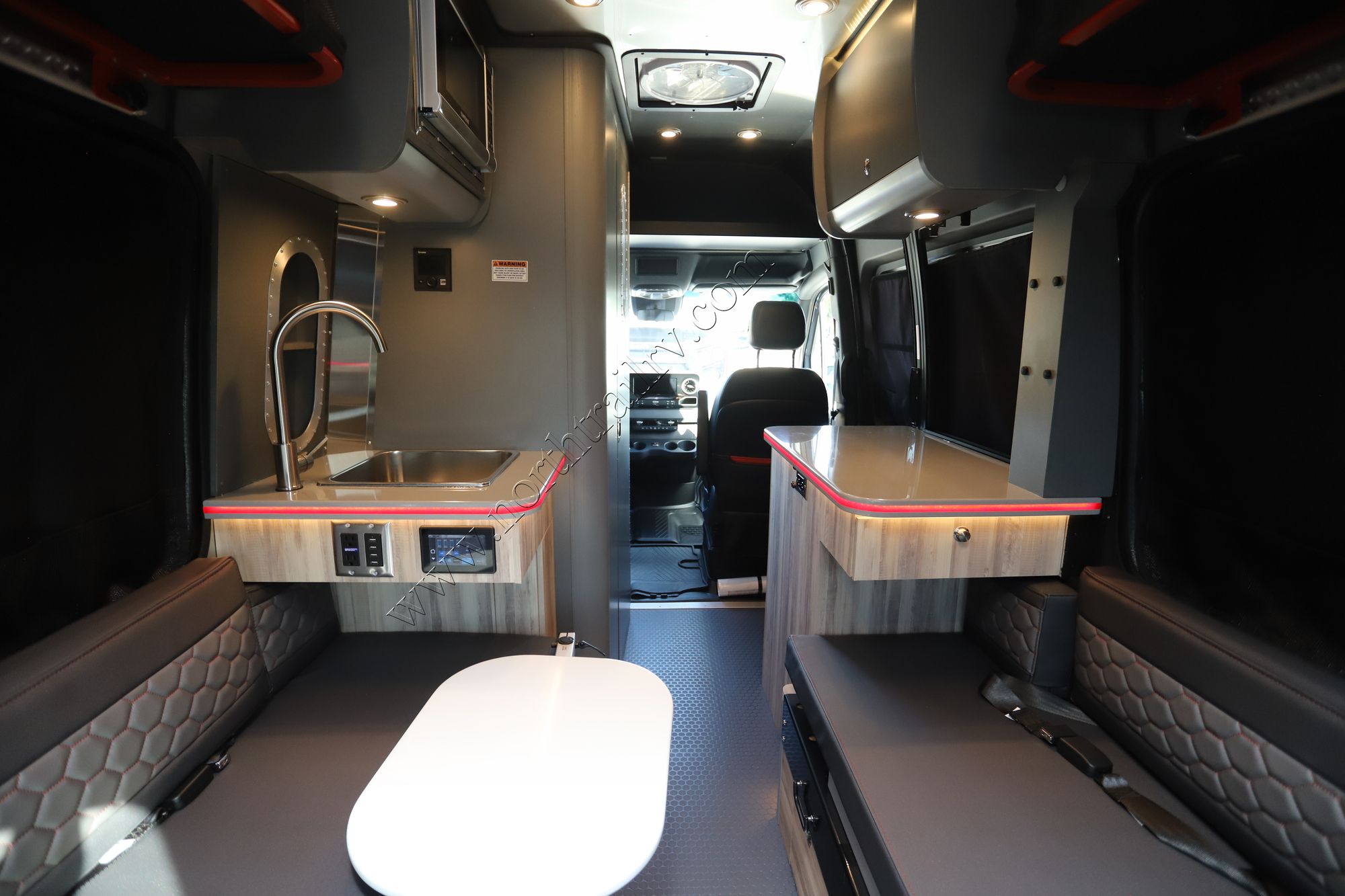 New 2025 Airstream Interstate 19X  Class B  For Sale