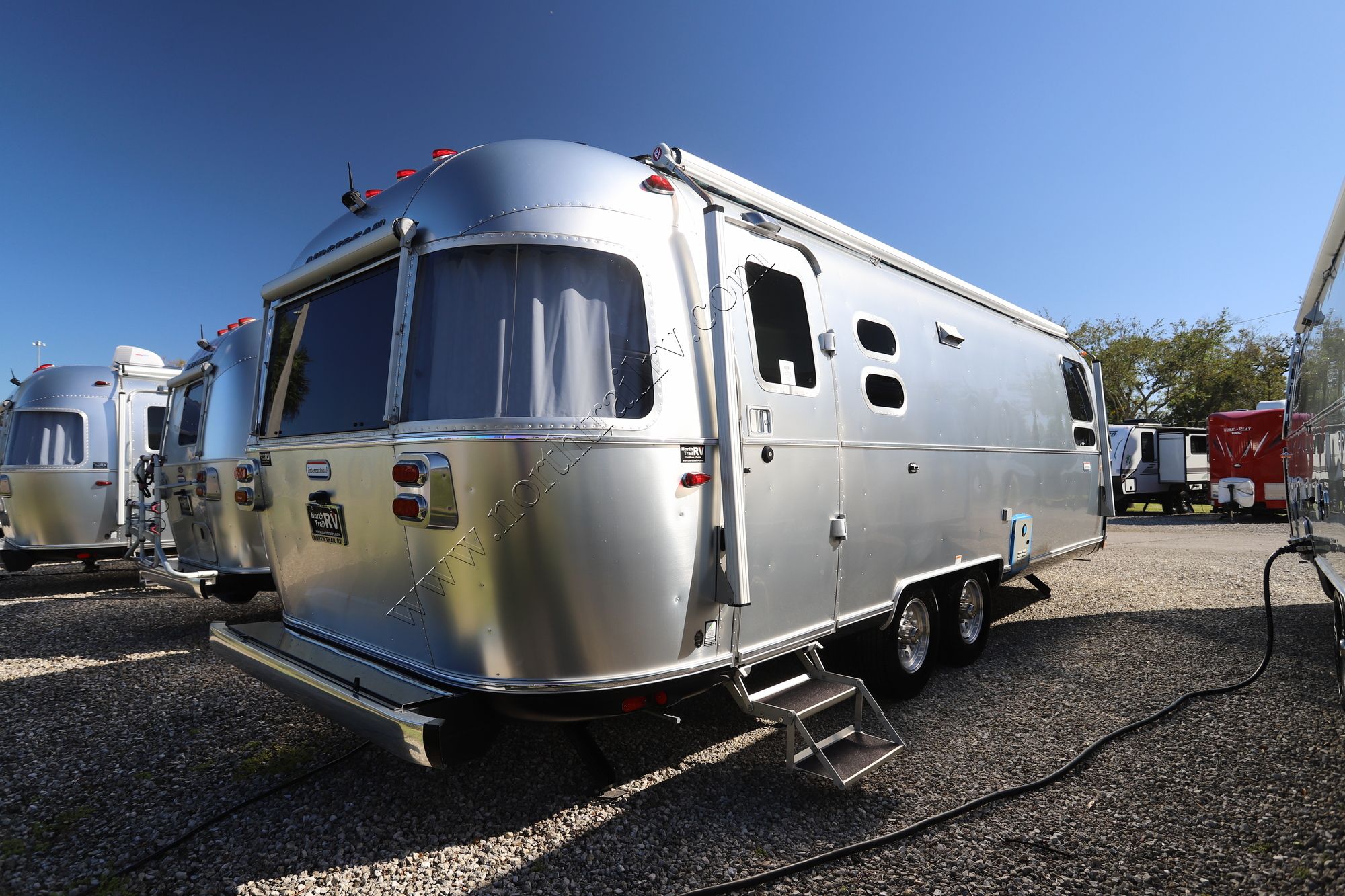 2023 Airstream International 27FBQ Travel Trailer Used  For Sale