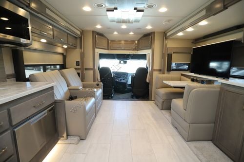 2025 Renegade Rv Explorer 38EMB Super C