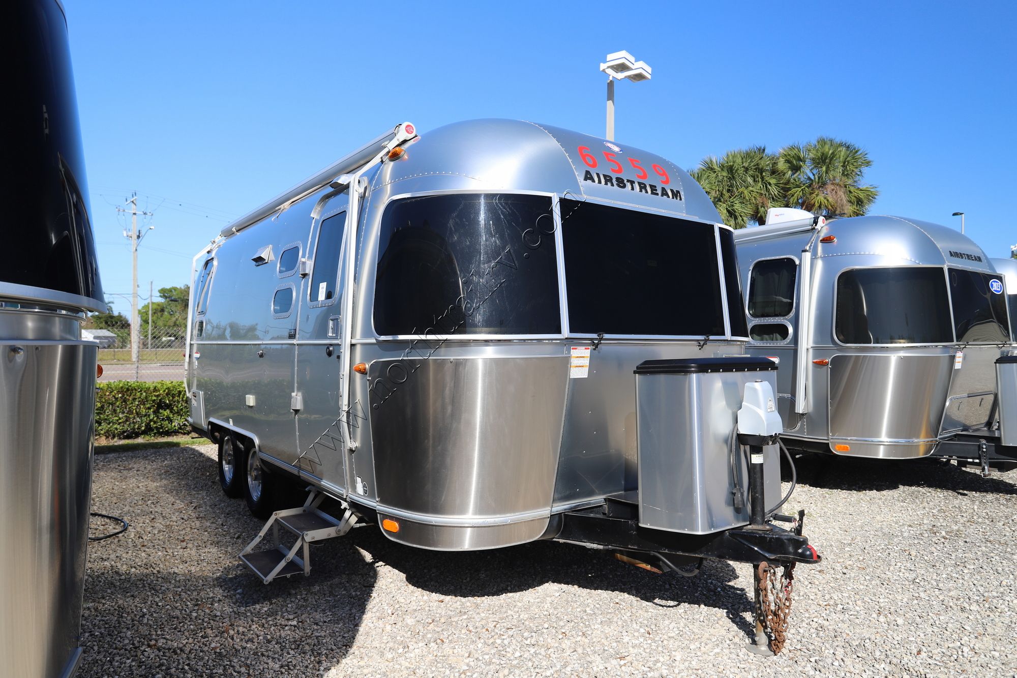 2018 Airstream Intl Serenity 23CB Travel Trailer Used  For Sale