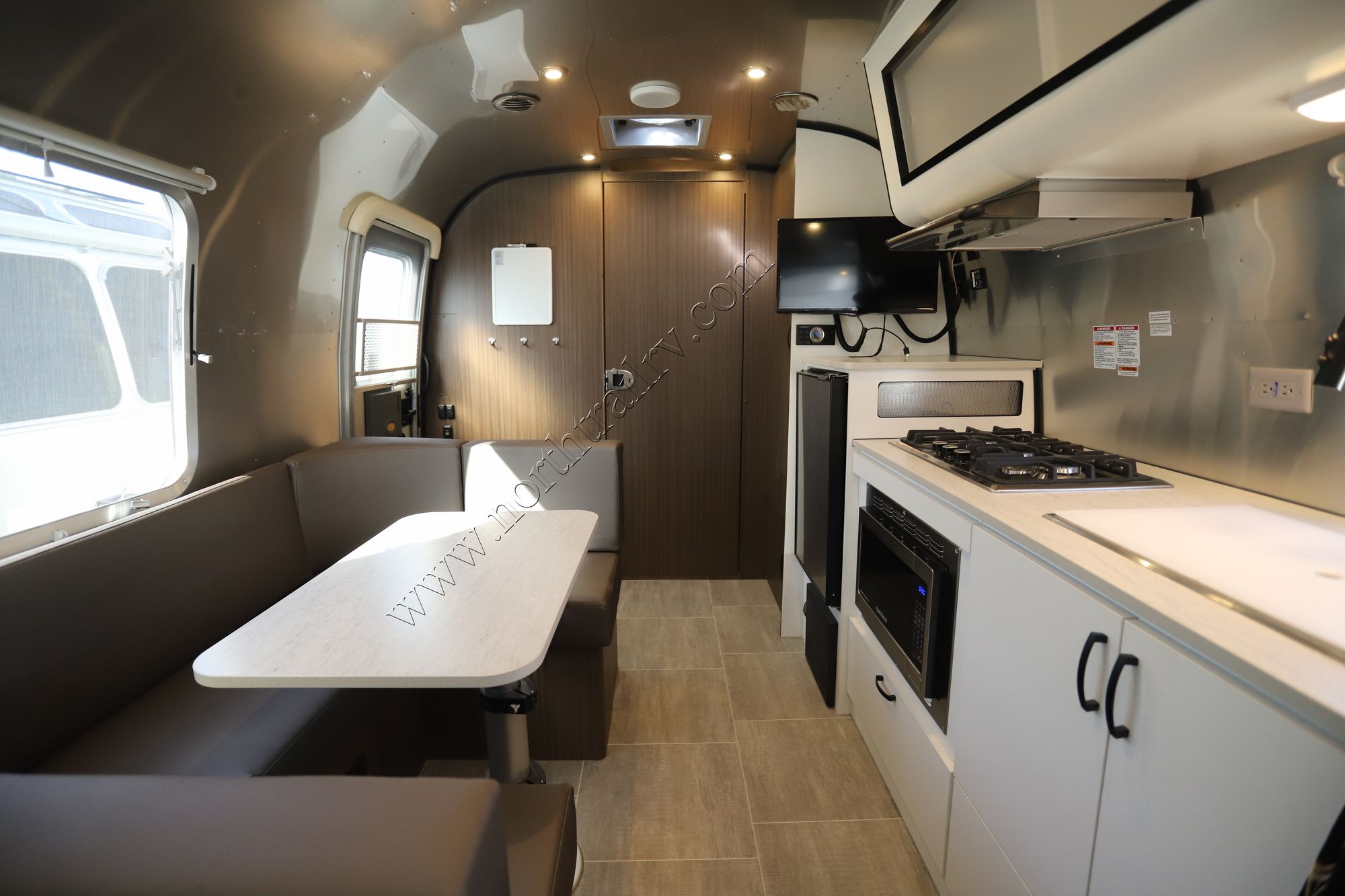 2021 Airstream Caravel 22FB Travel Trailer Used  For Sale