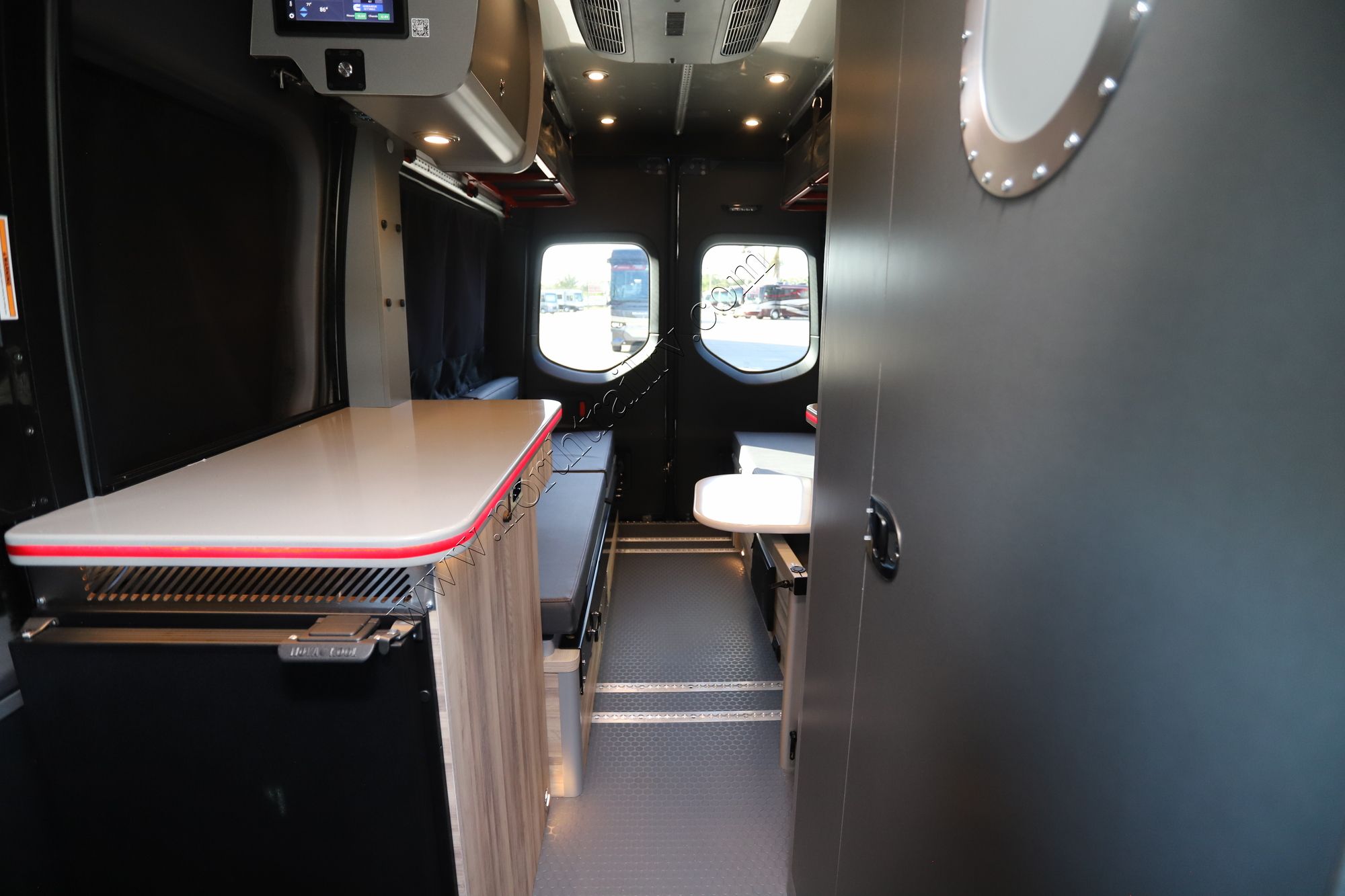 New 2025 Airstream Interstate 19X  Class B  For Sale