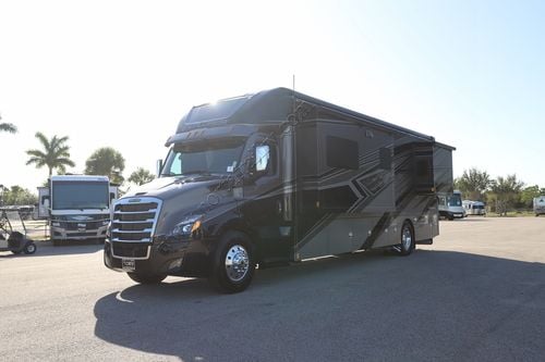 2025 Renegade Rv Explorer 38EMB Super C