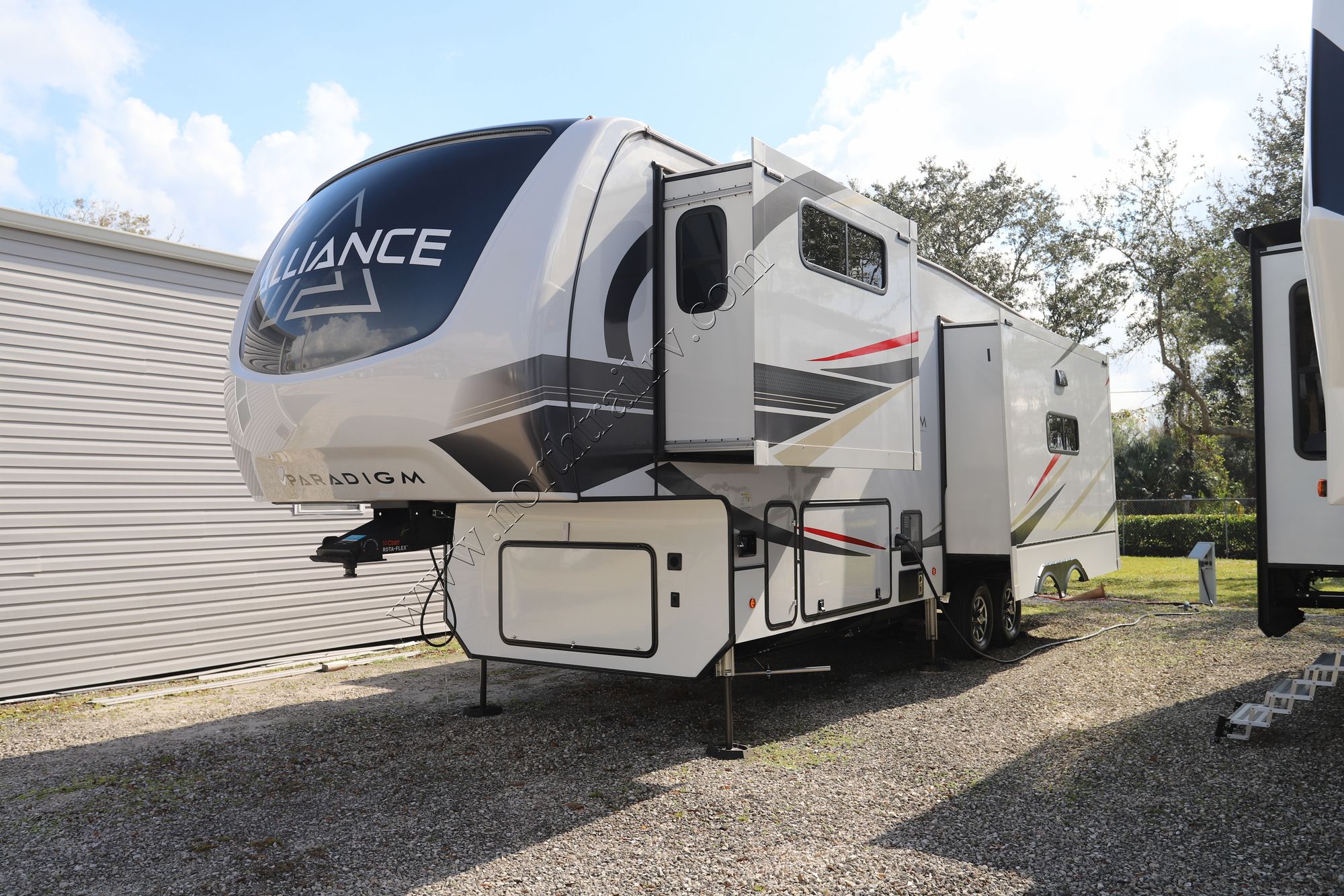 Used 2023 Alliance Paradigm 310RL Fifth Wheel  For Sale