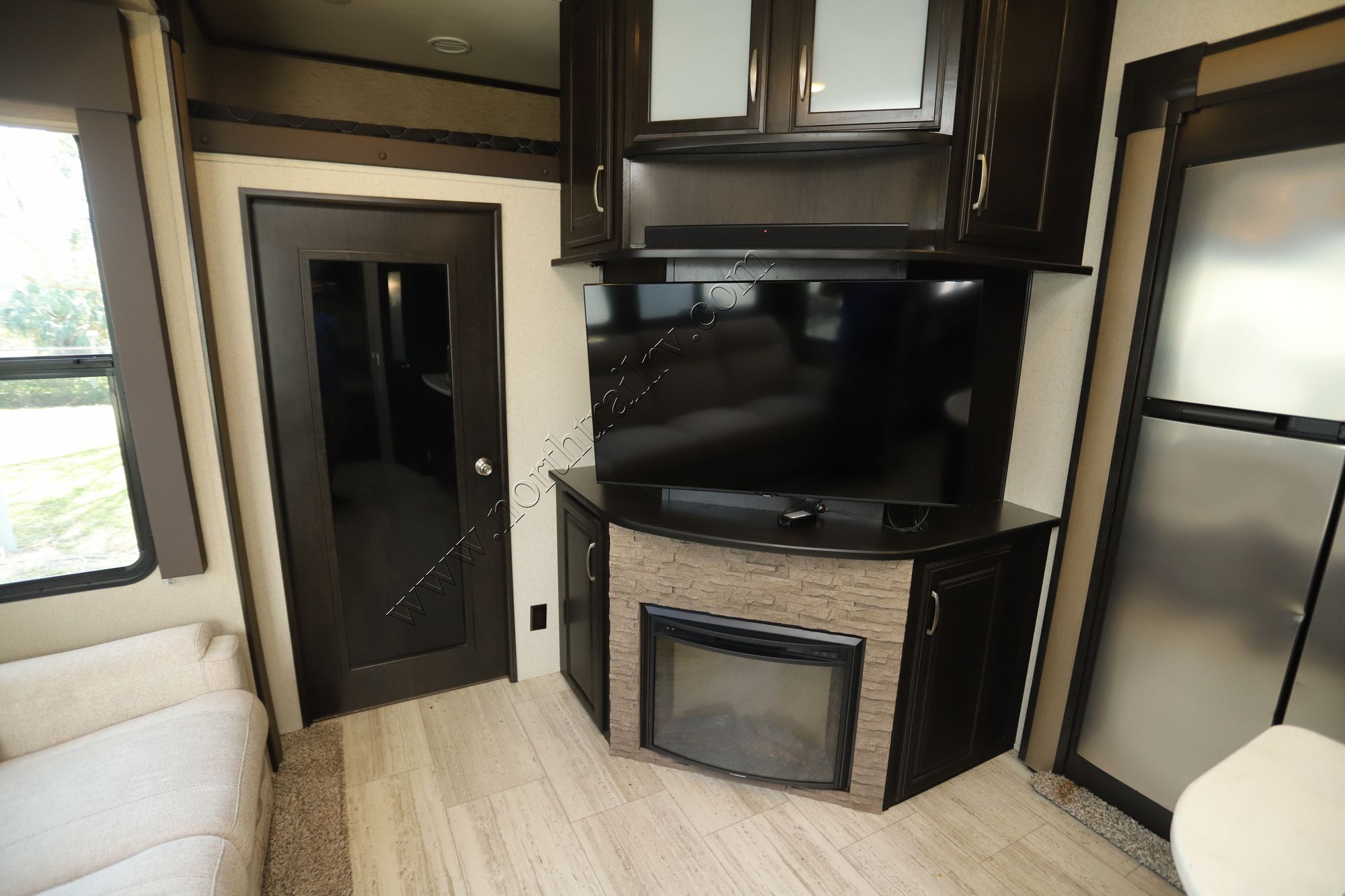 Used 2016 Grand Design Momentum 350M Fifth Wheel  For Sale