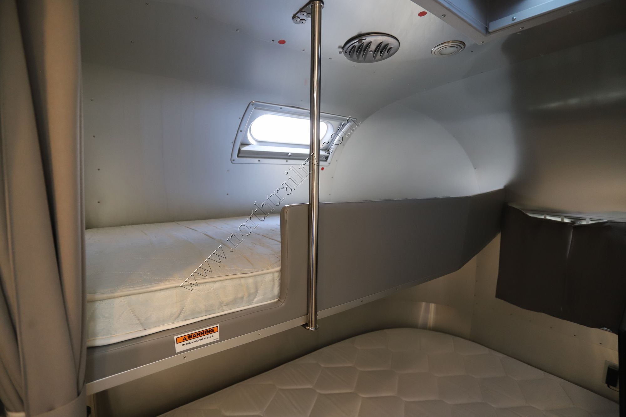 Used 2022 Airstream Flying Cloud 30FB BUNK Travel Trailer  For Sale