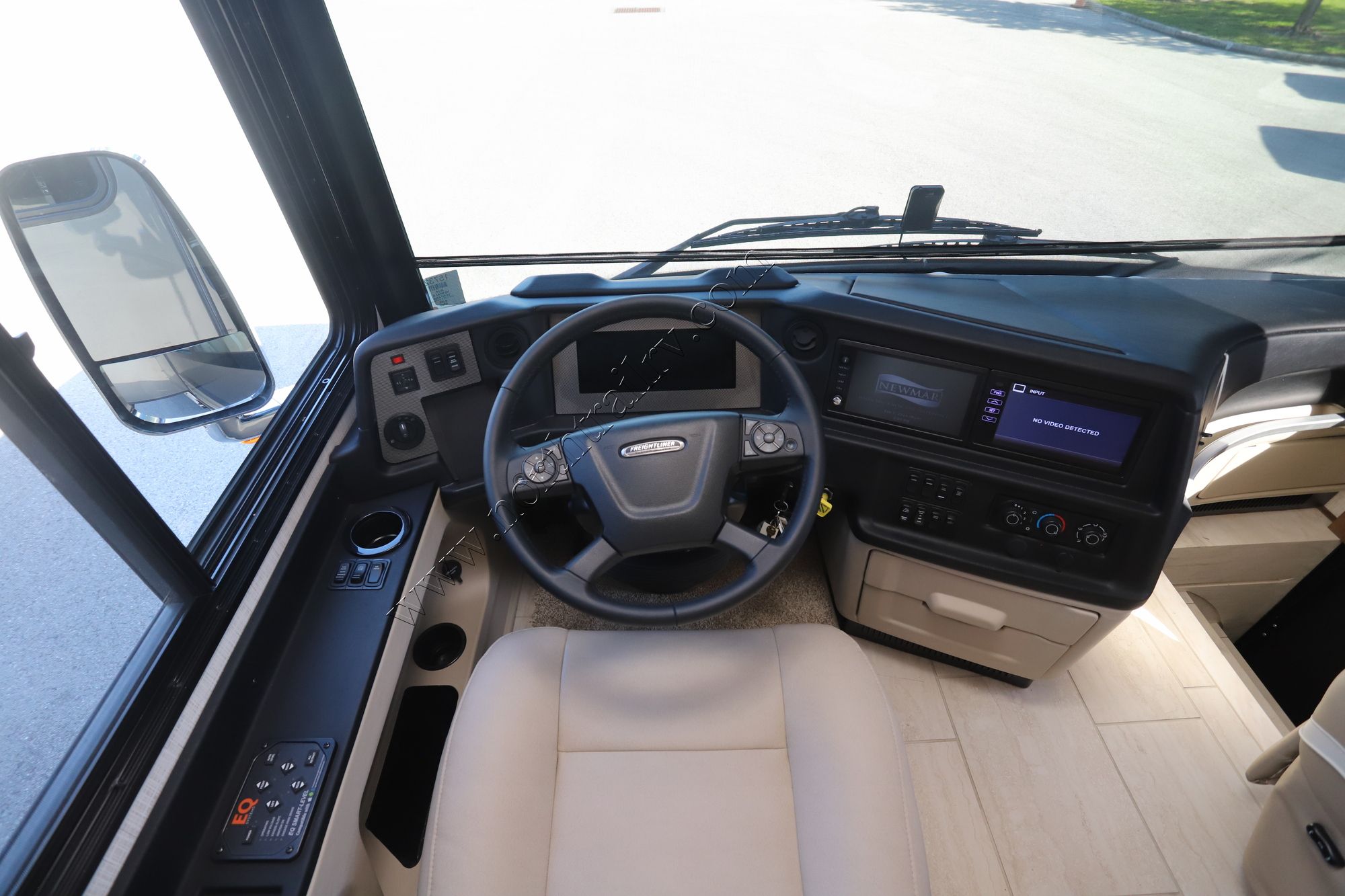 New 2024 Newmar Ventana 4369 Class A  For Sale