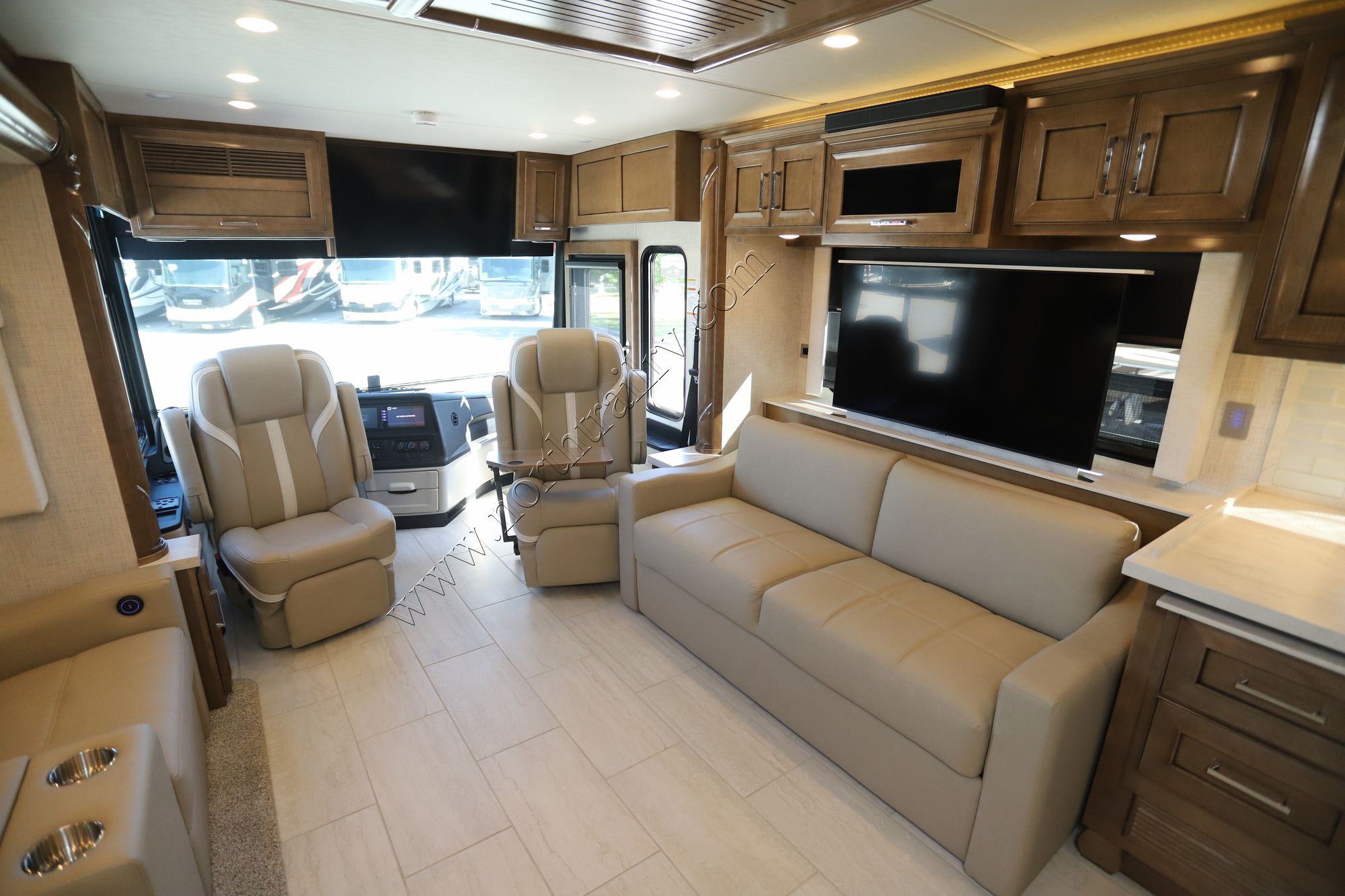 New 2024 Newmar Ventana 4369 Class A  For Sale