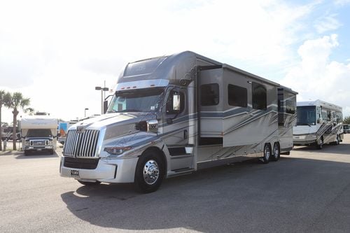 2025 Renegade Rv Xl 45DBM