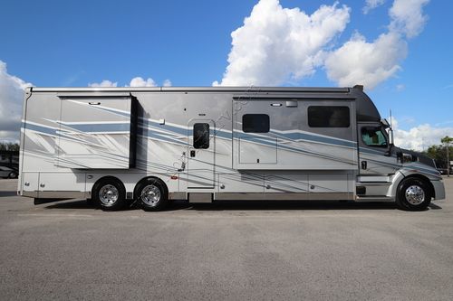 2025 Renegade Rv Xl 45DBM