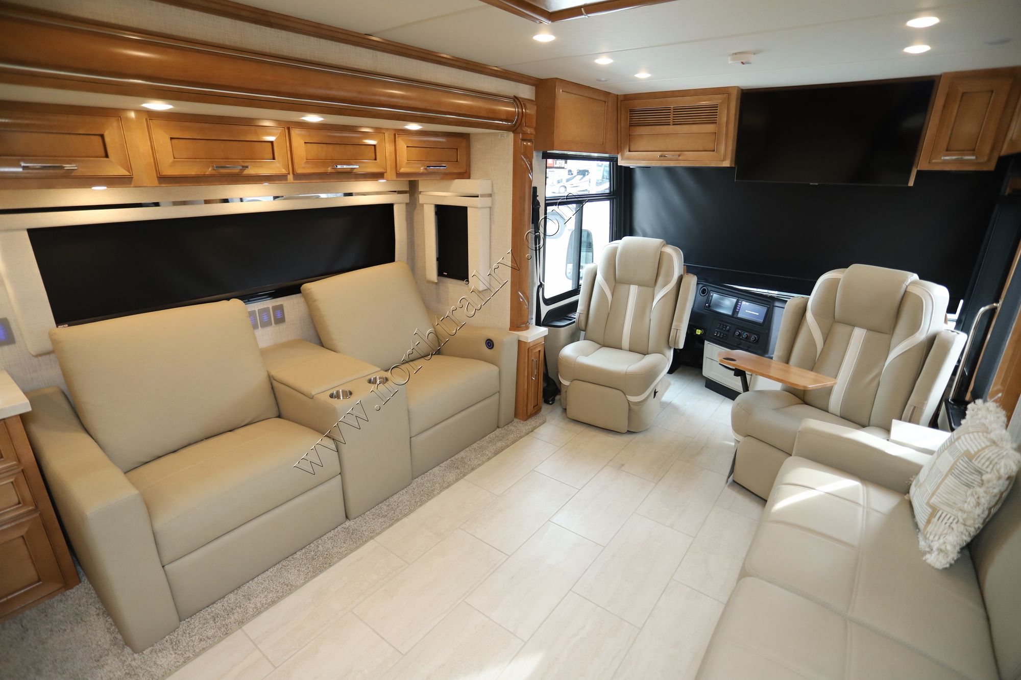 New 2024 Newmar Ventana 4037 Class A  For Sale