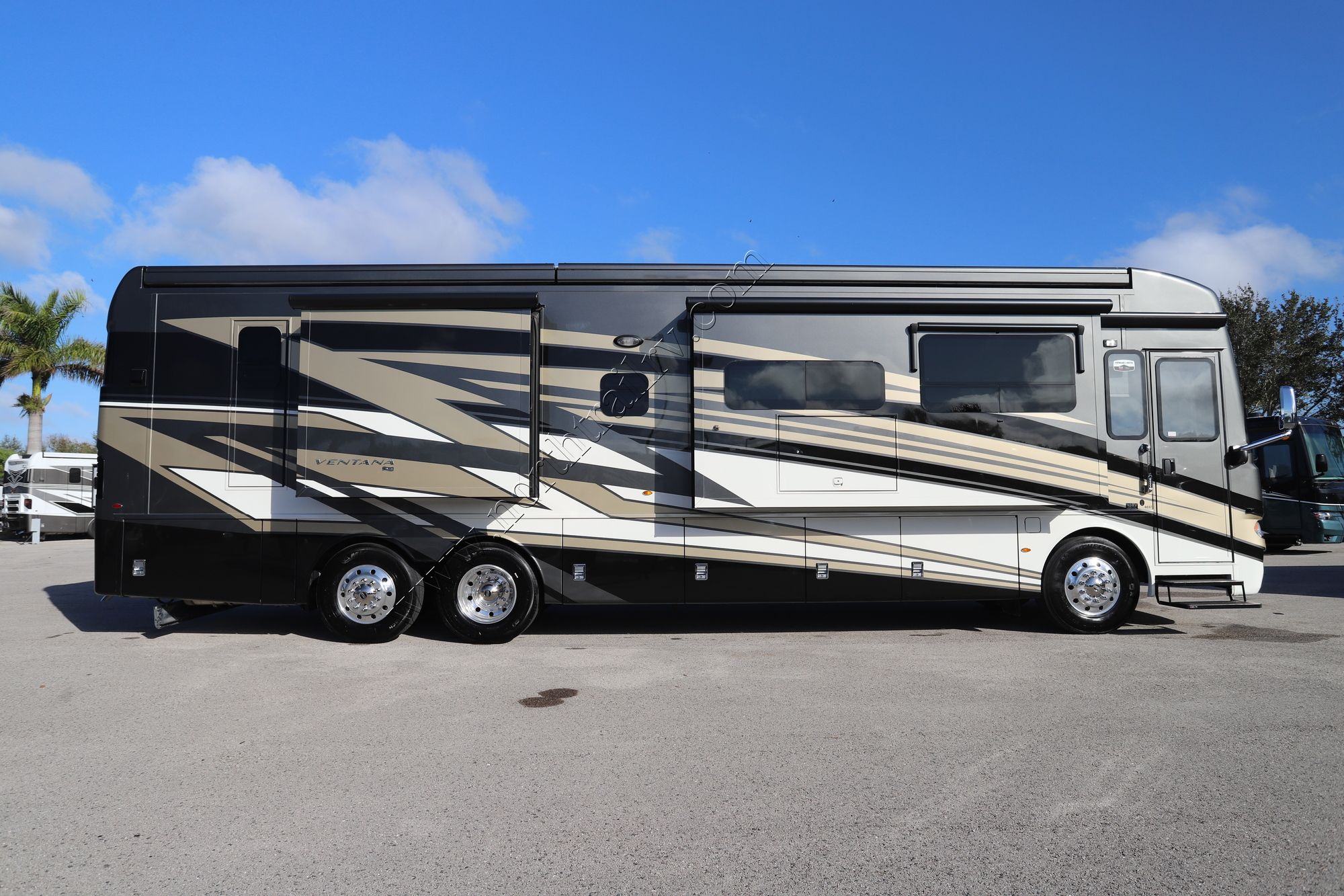 New 2024 Newmar Ventana 4037 Class A  For Sale