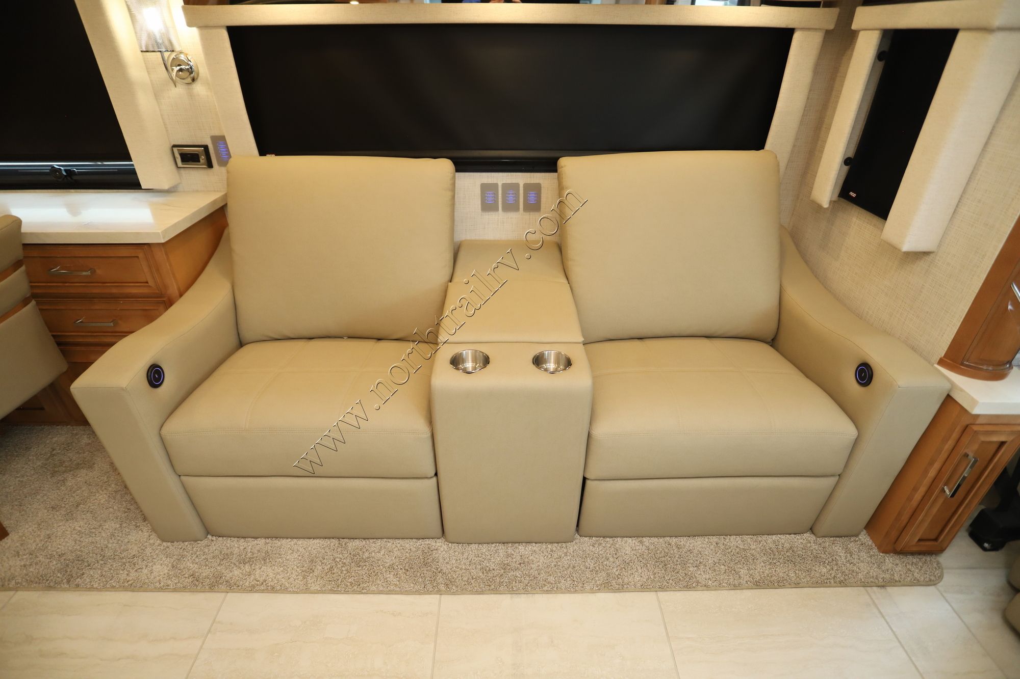 New 2024 Newmar Ventana 4037 Class A  For Sale