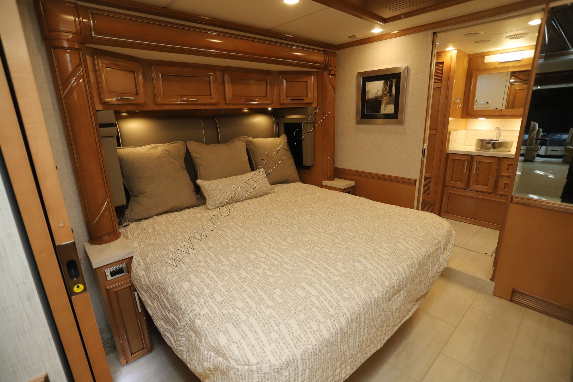 New 2024 Newmar Ventana 4037 Class A  For Sale