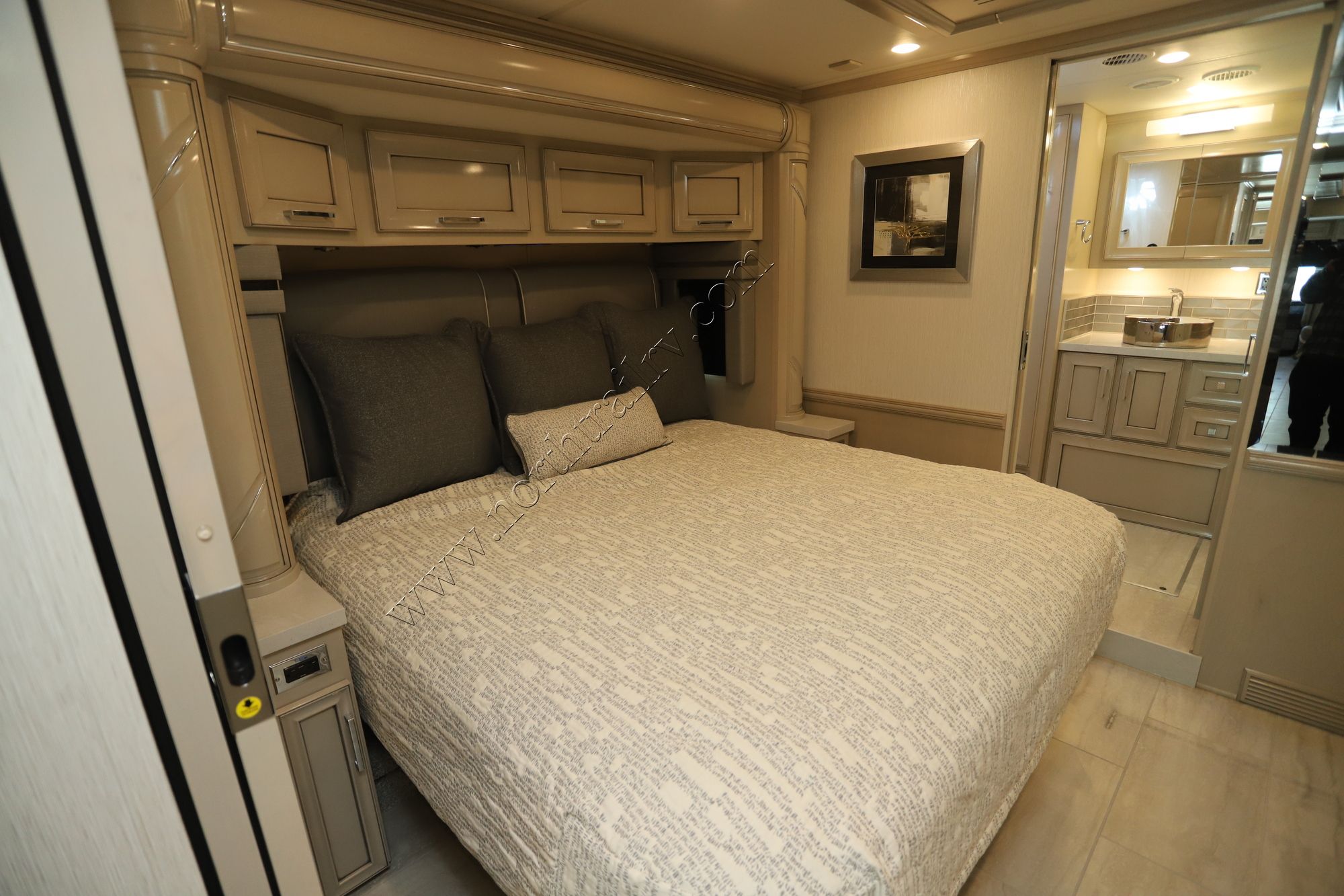 New 2024 Newmar Ventana 4326 Class A  For Sale