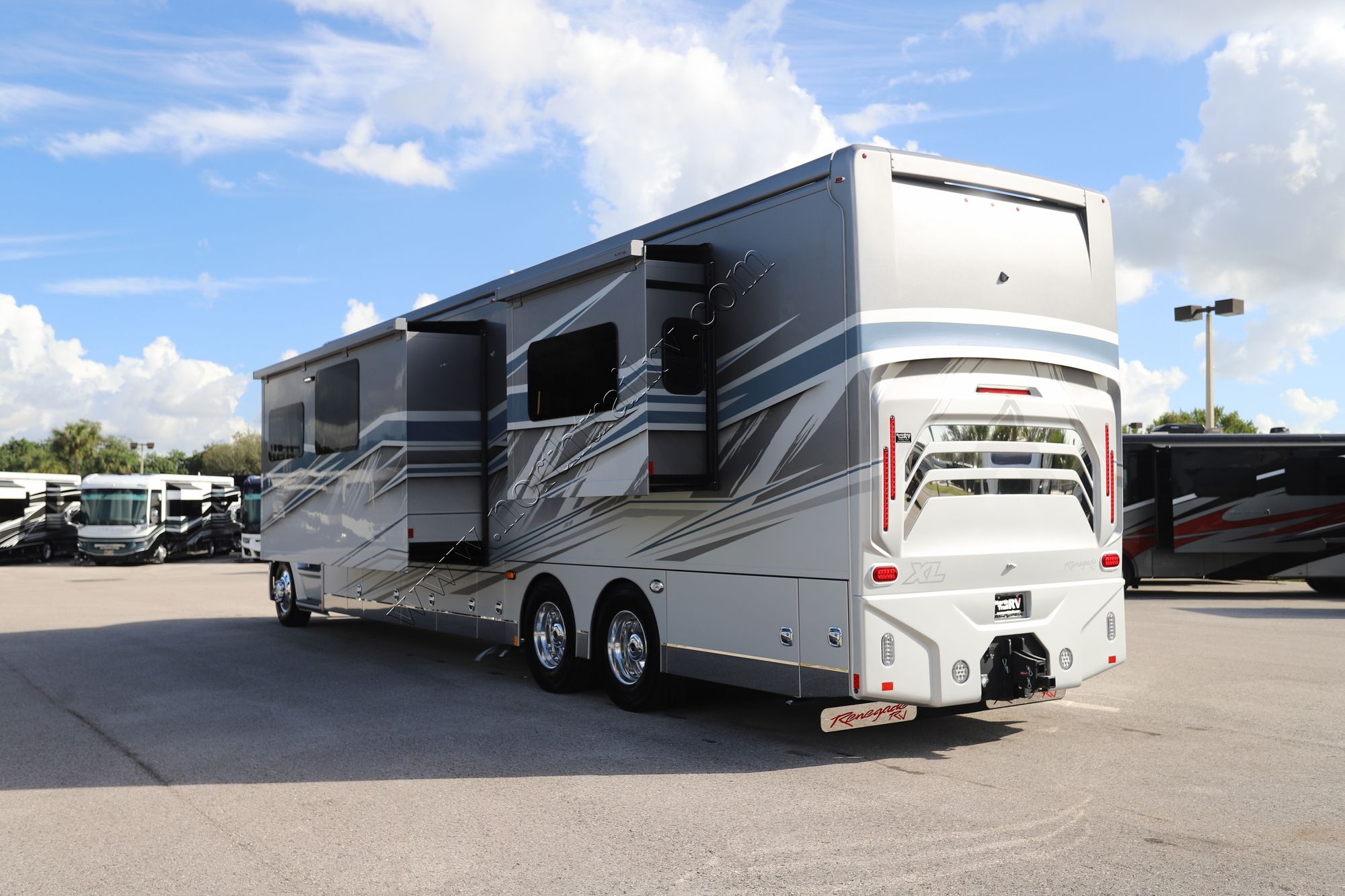 New 2025 Renegade Rv Xl 45DBM Super C  For Sale