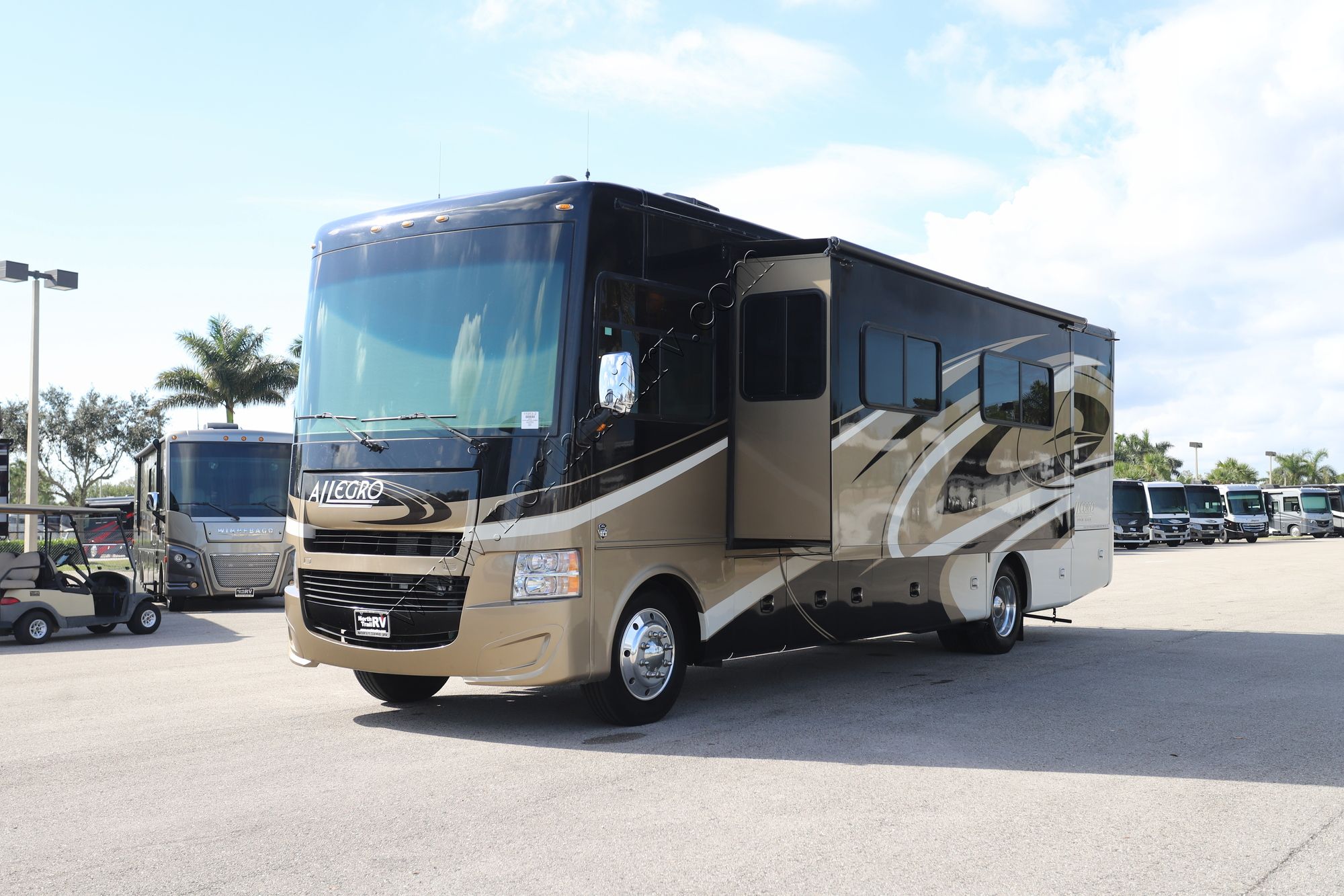 Used 2015 Tiffin Motor Homes Allegro 32SA Class A  For Sale