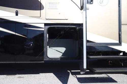 2015 Tiffin Motor Homes Allegro 32SA