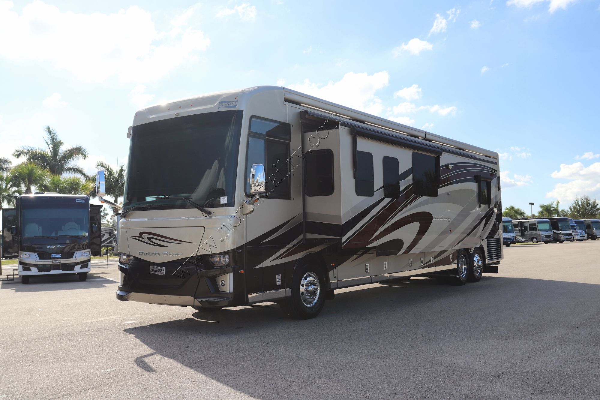 Used 2019 Newmar Dutch Star 4328 Class A  For Sale