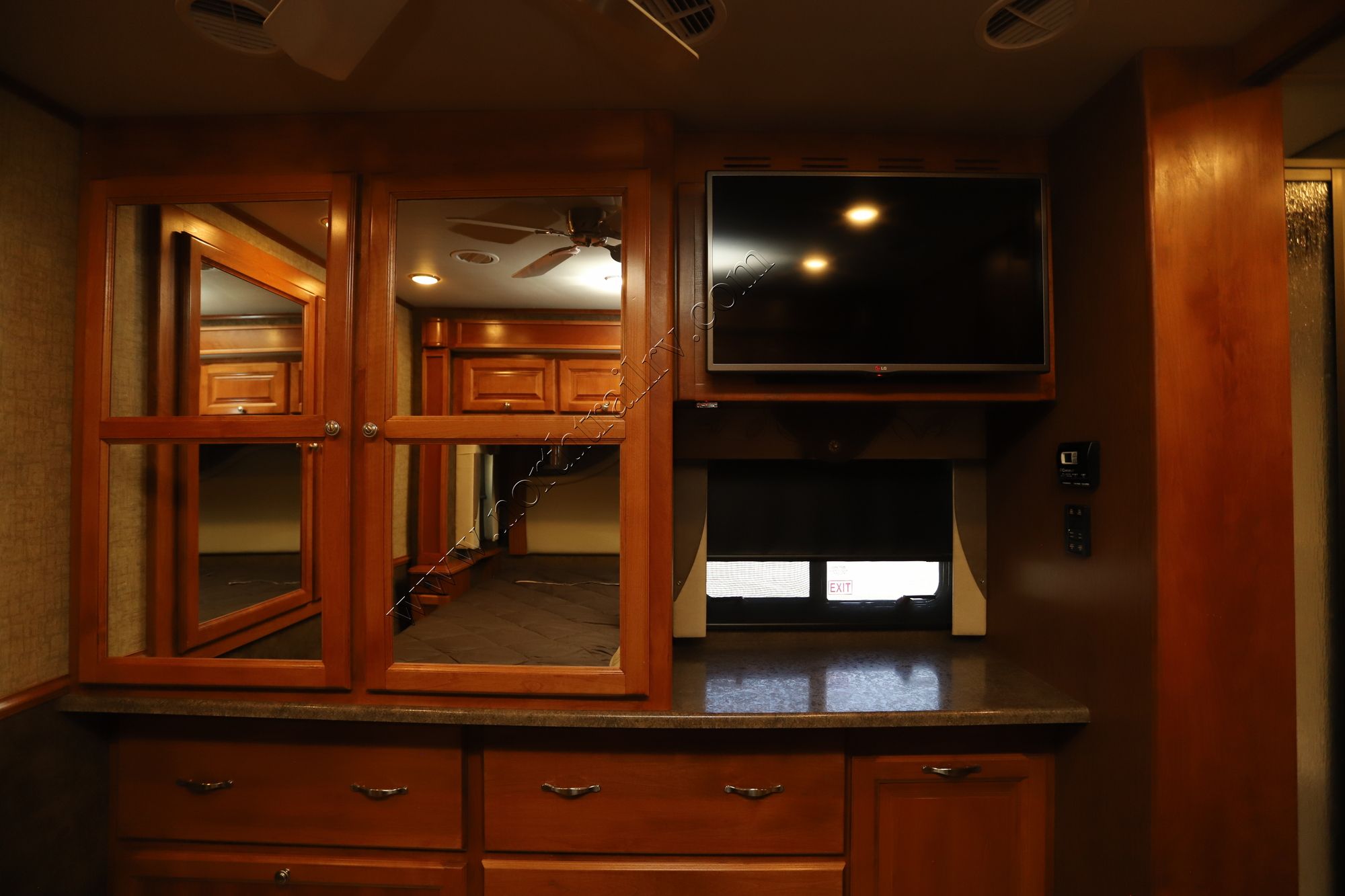 Used 2015 Tiffin Motor Homes Allegro 32SA Class A  For Sale