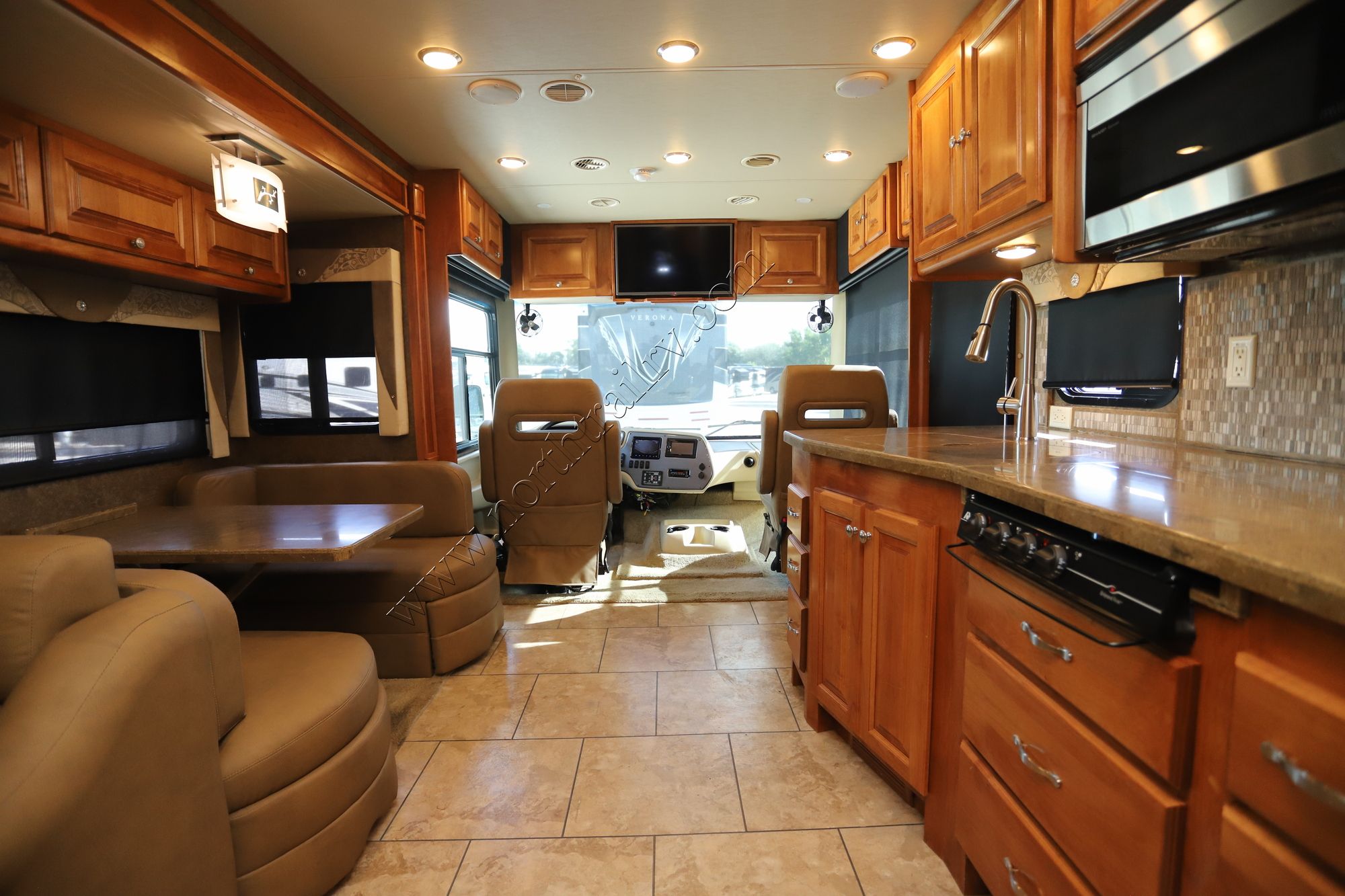 Used 2015 Tiffin Motor Homes Allegro 32SA Class A  For Sale