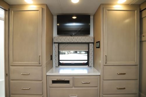 2025 Renegade Rv Verona 40VRB Super C