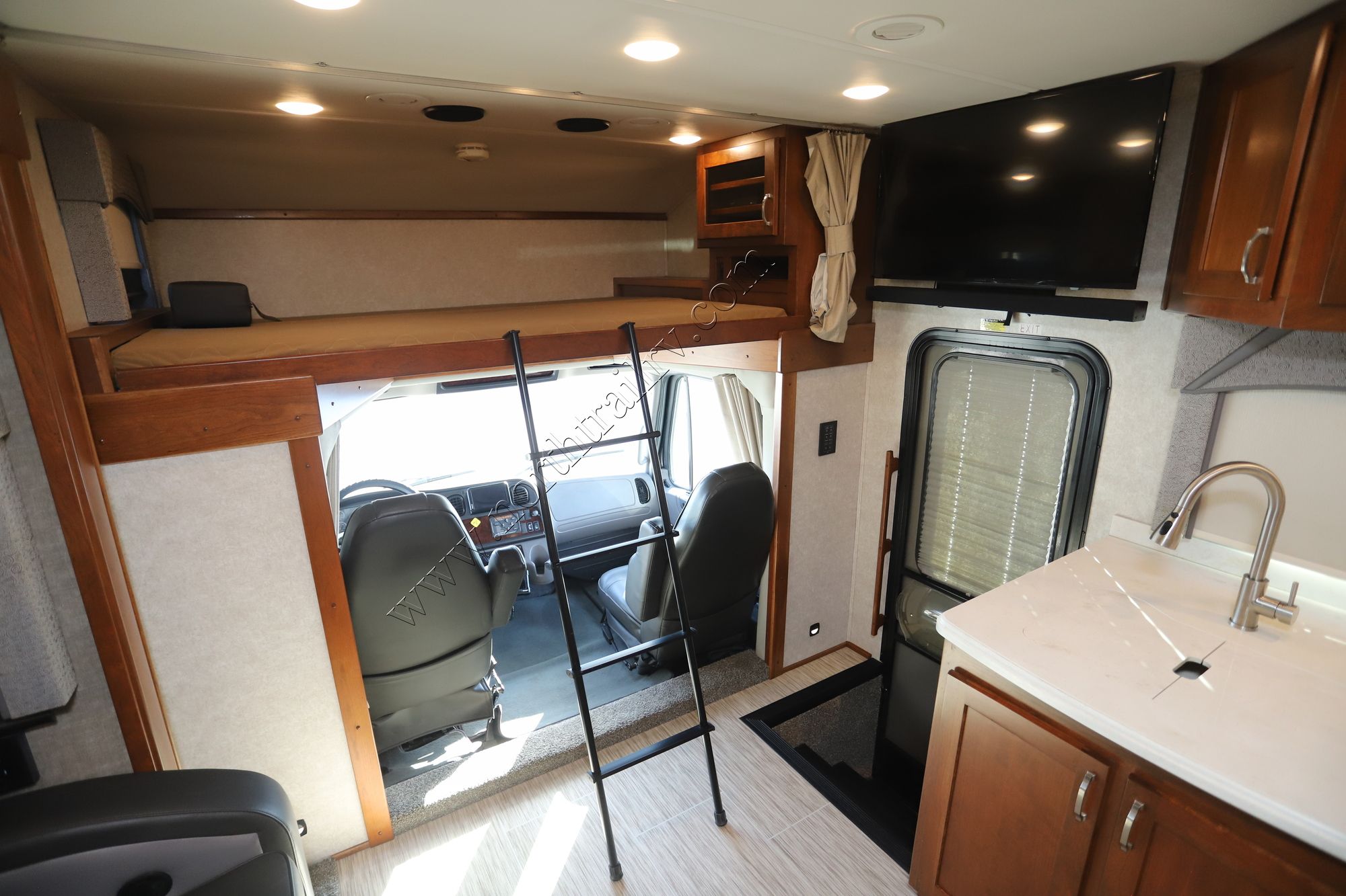 Used 2021 Renegade Rv Valencia 38RB Super C  For Sale