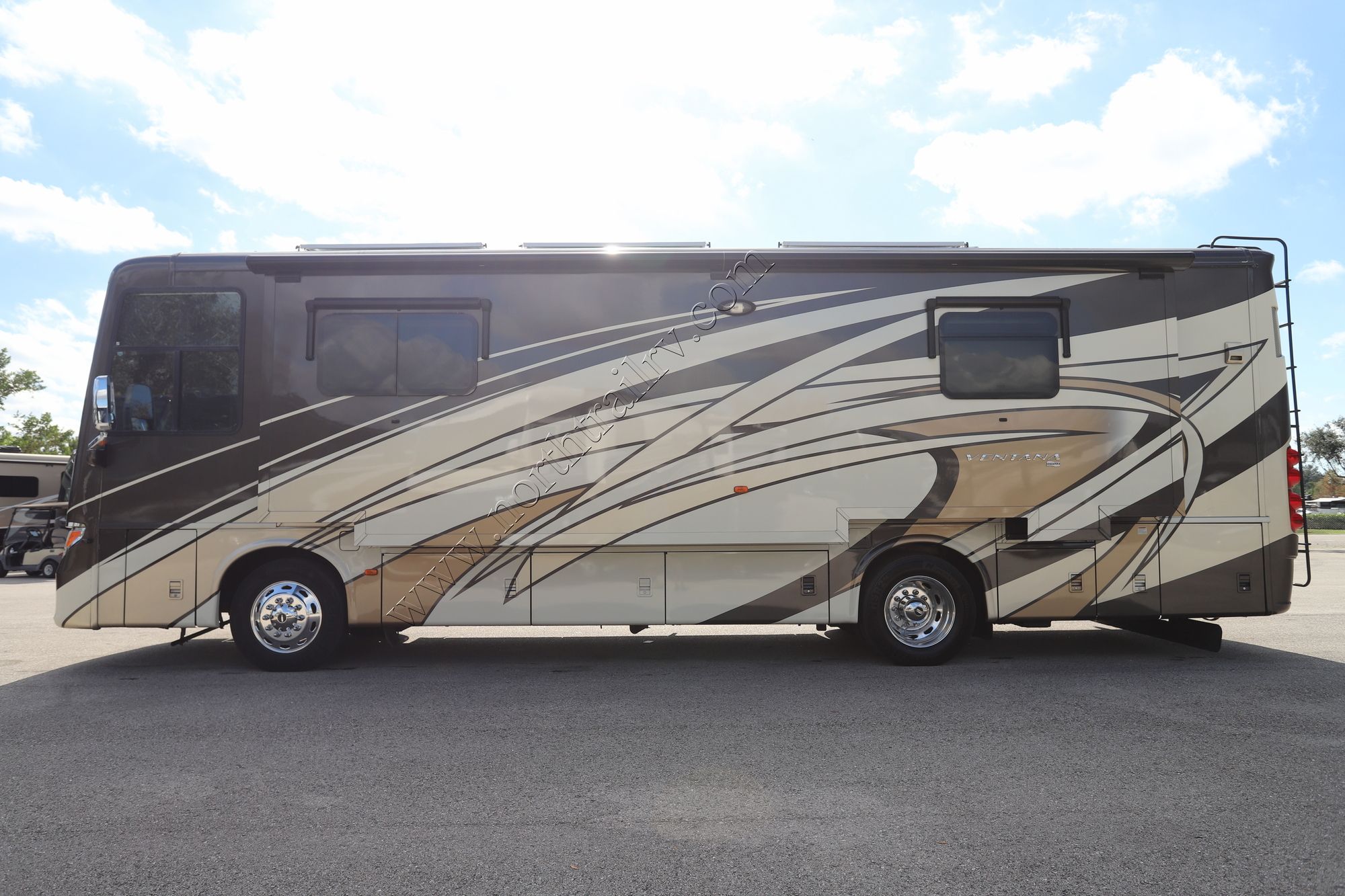 Used 2016 Newmar Ventana 3436 Class A  For Sale