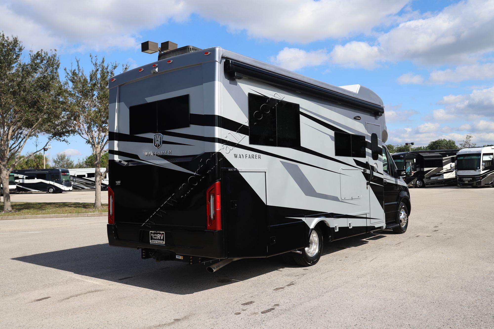 New 2025 Tiffin Motor Homes Wayfarer 25XLW Class C  For Sale