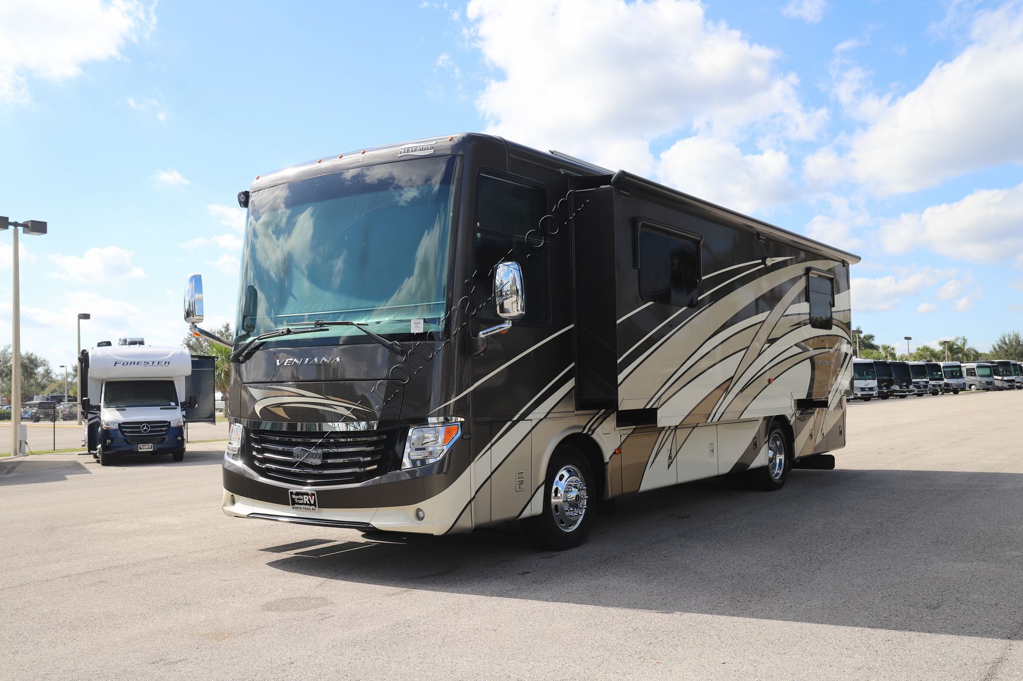 Used 2016 Newmar Ventana 3436 Class A  For Sale