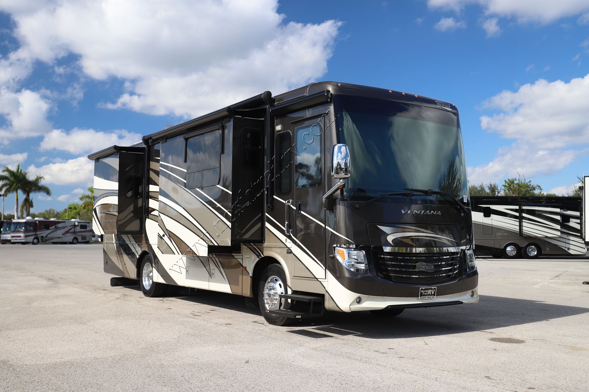 Used 2016 Newmar Ventana 3436 Class A  For Sale