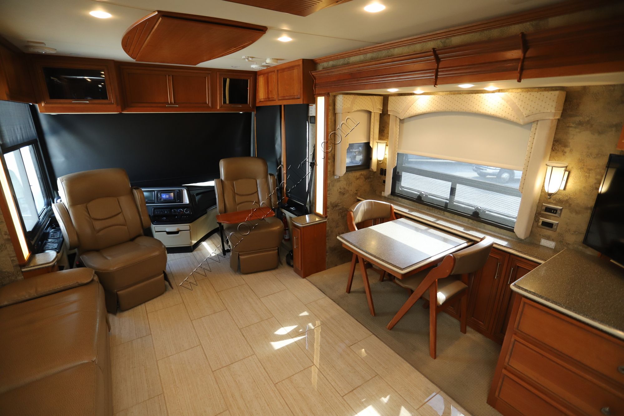 Used 2016 Newmar Ventana 3436 Class A  For Sale