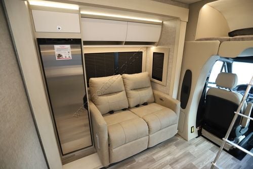 2025 Tiffin Motor Homes Wayfarer 25XLW