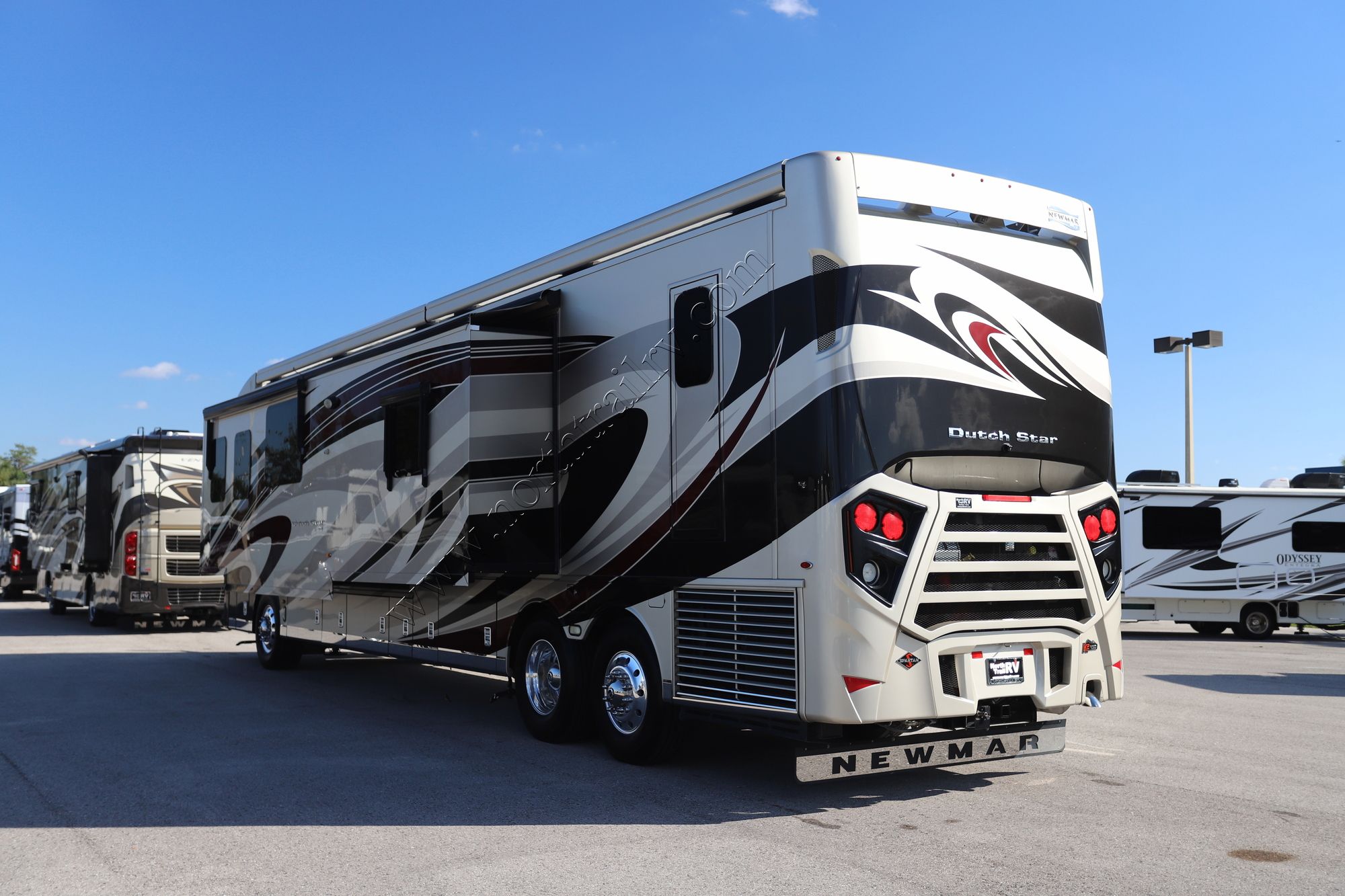 Used 2019 Newmar Dutch Star 4369 Class A  For Sale