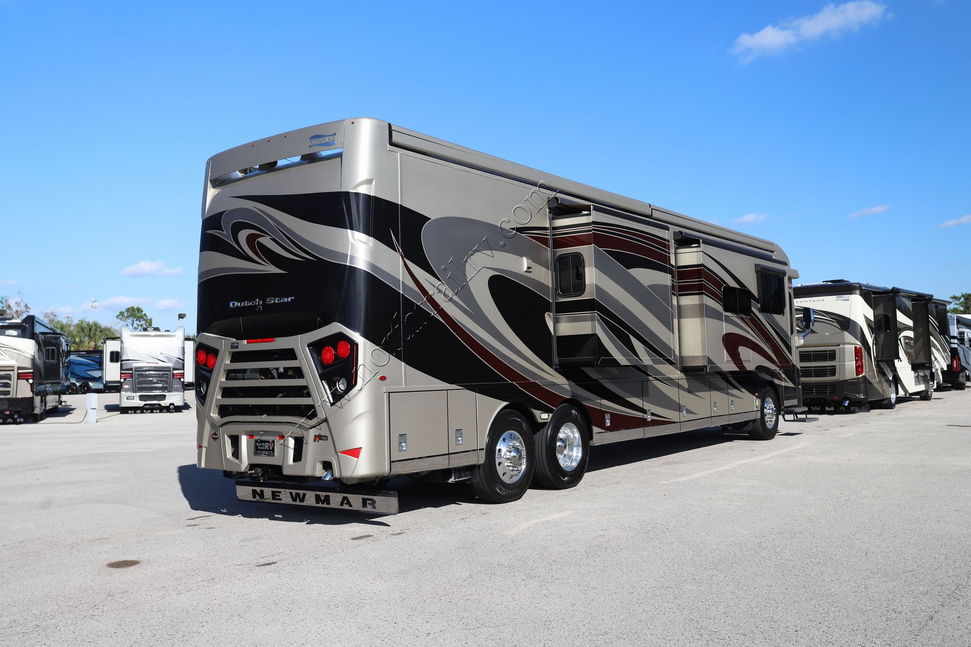 Used 2019 Newmar Dutch Star 4369 Class A  For Sale