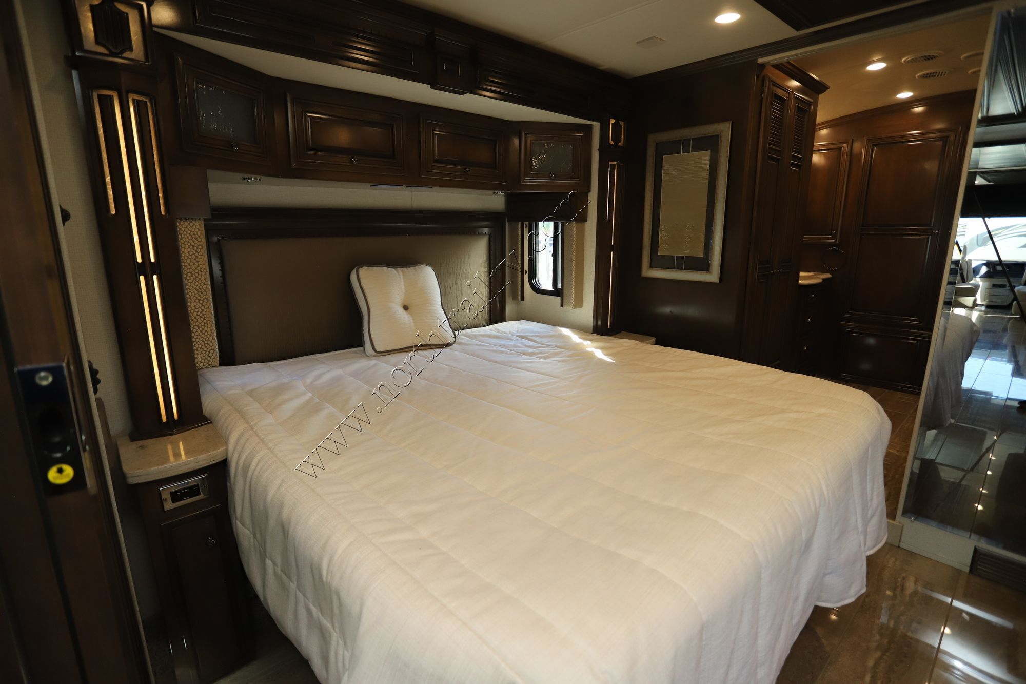 Used 2019 Newmar Dutch Star 4369 Class A  For Sale