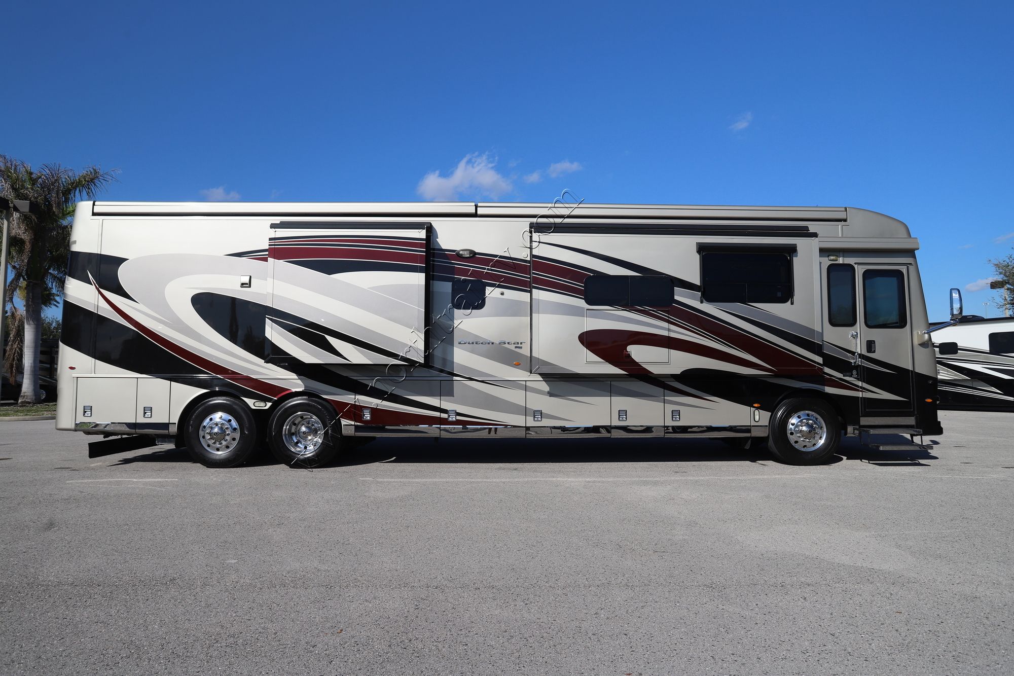 Used 2019 Newmar Dutch Star 4369 Class A  For Sale