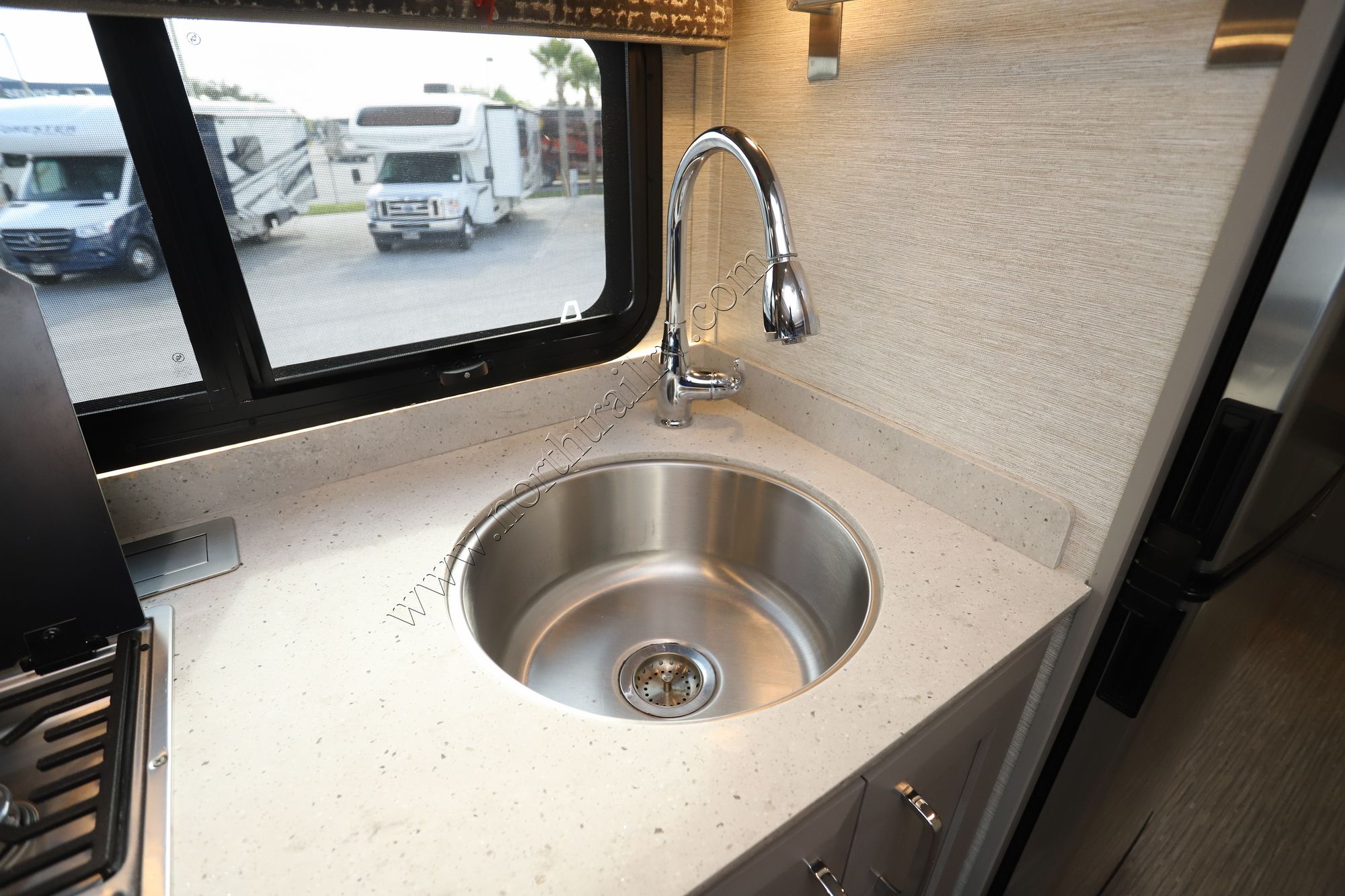 Used 2021 Tiffin Motor Homes Wayfarer 25 SW Class C  For Sale