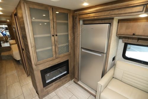 2025 Tiffin Motor Homes Breeze 33BR