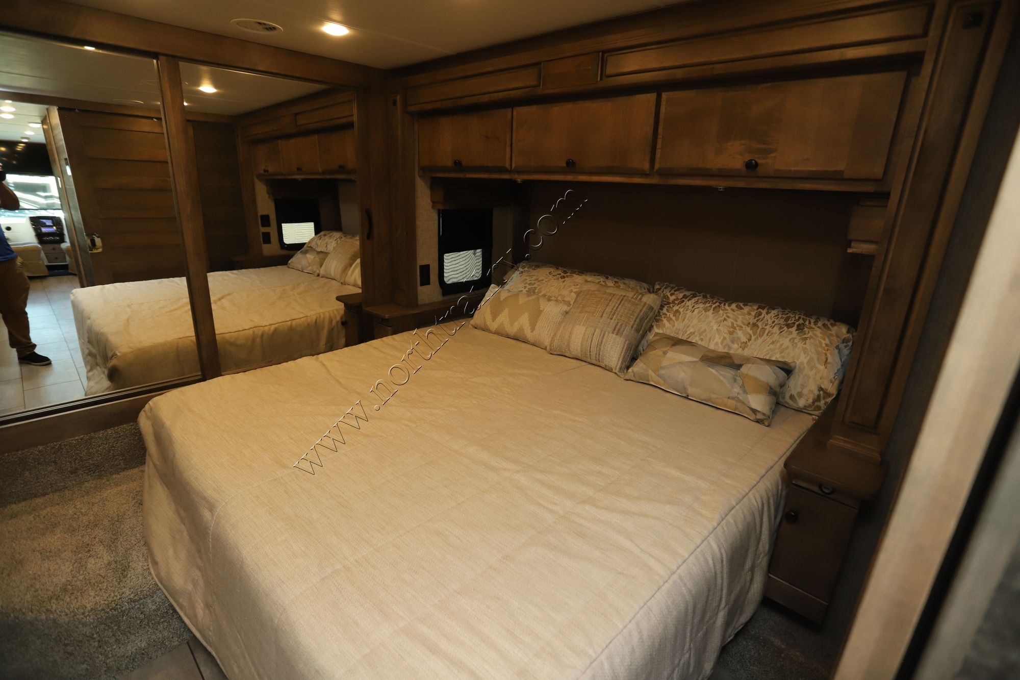 Used 2025 Tiffin Motor Homes Breeze 33BR Class A  For Sale