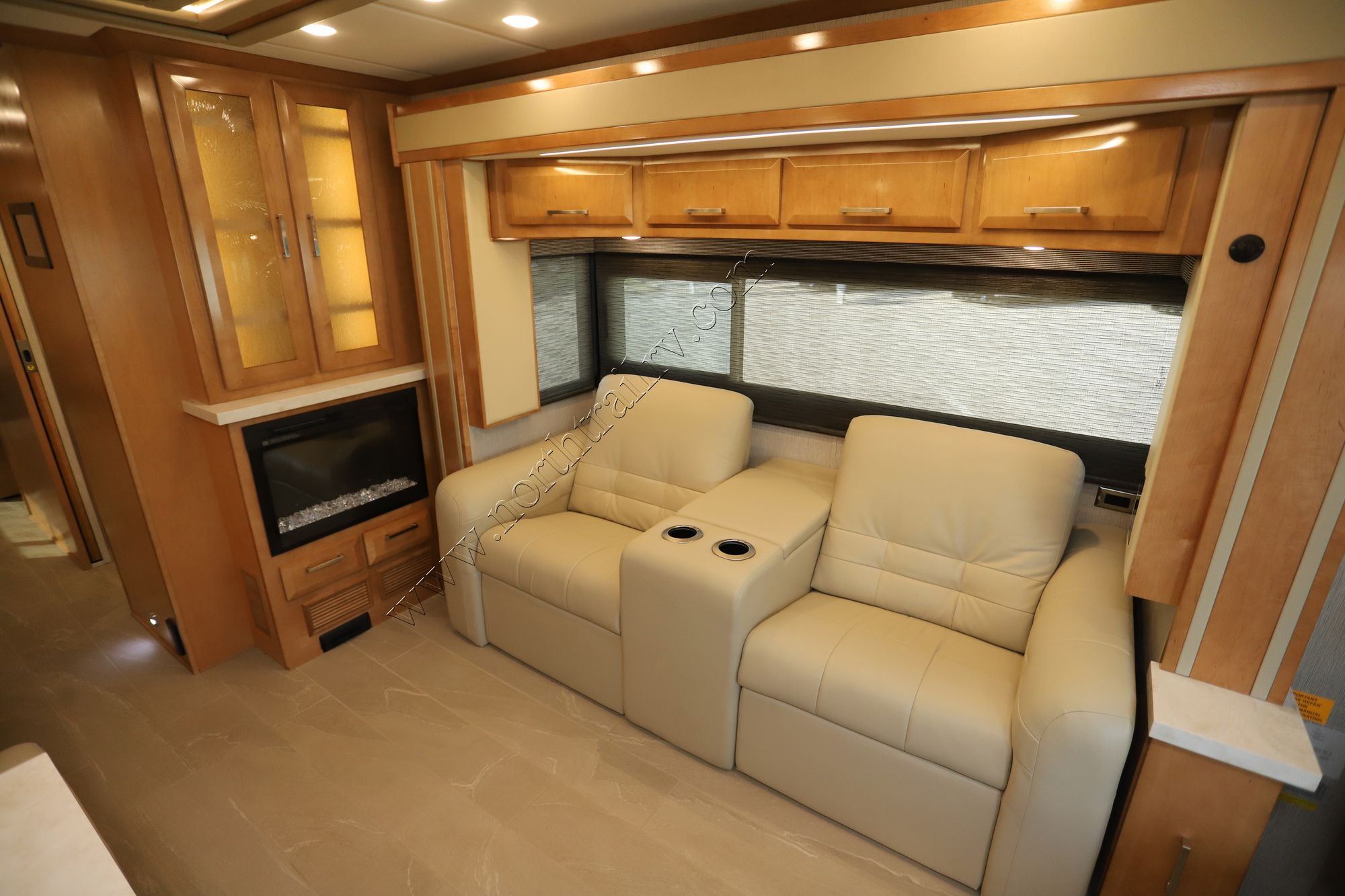 Used 2023 Newmar New Aire 3543 Class A  For Sale