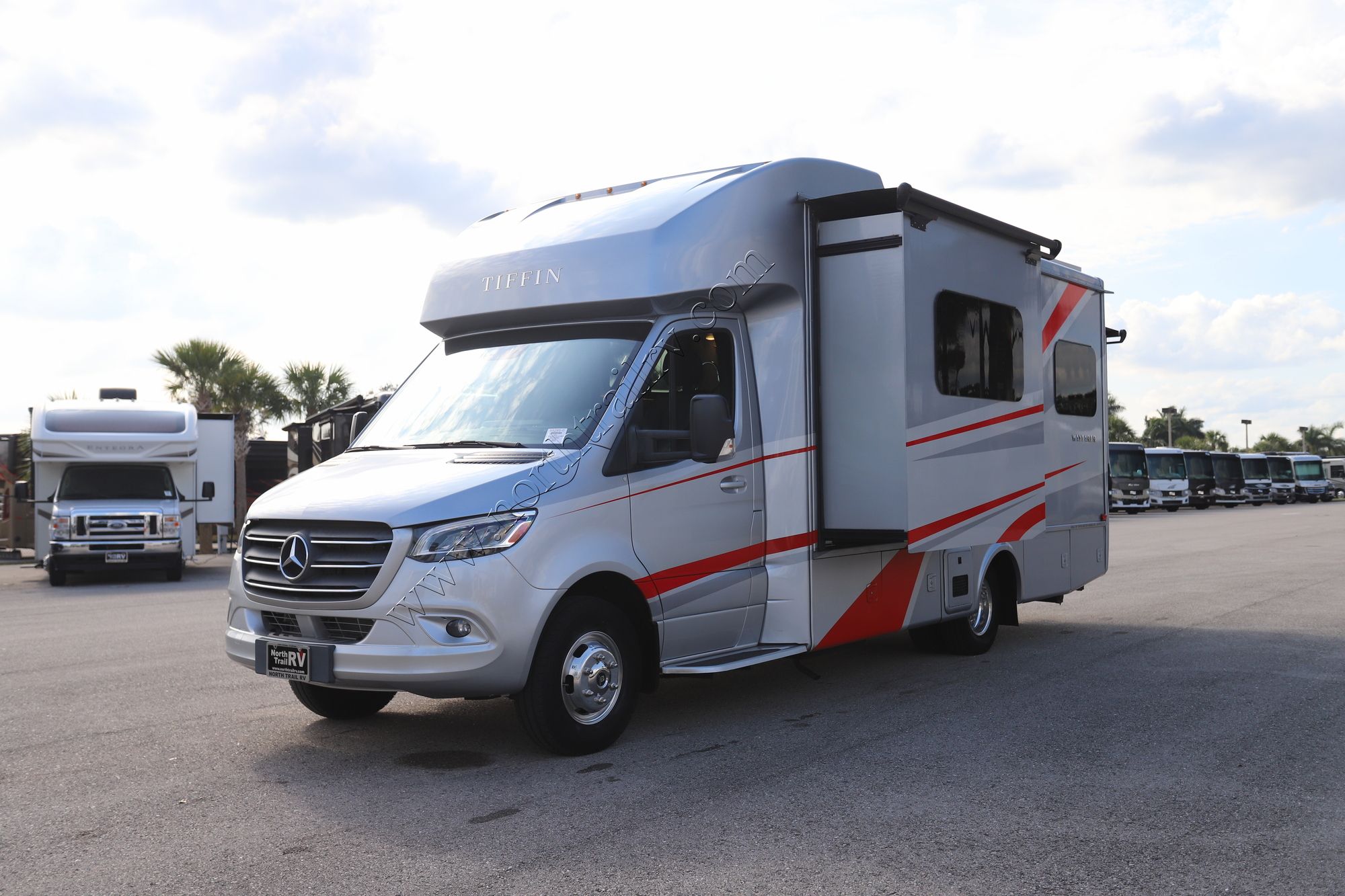 Used 2021 Tiffin Motor Homes Wayfarer 25 SW Class C  For Sale