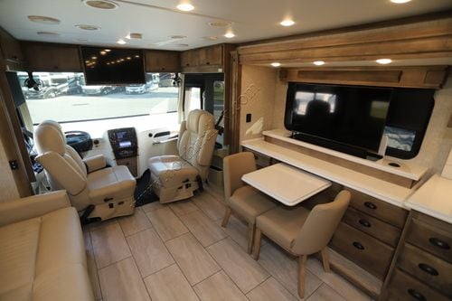 2025 Tiffin Motor Homes Breeze 33BR