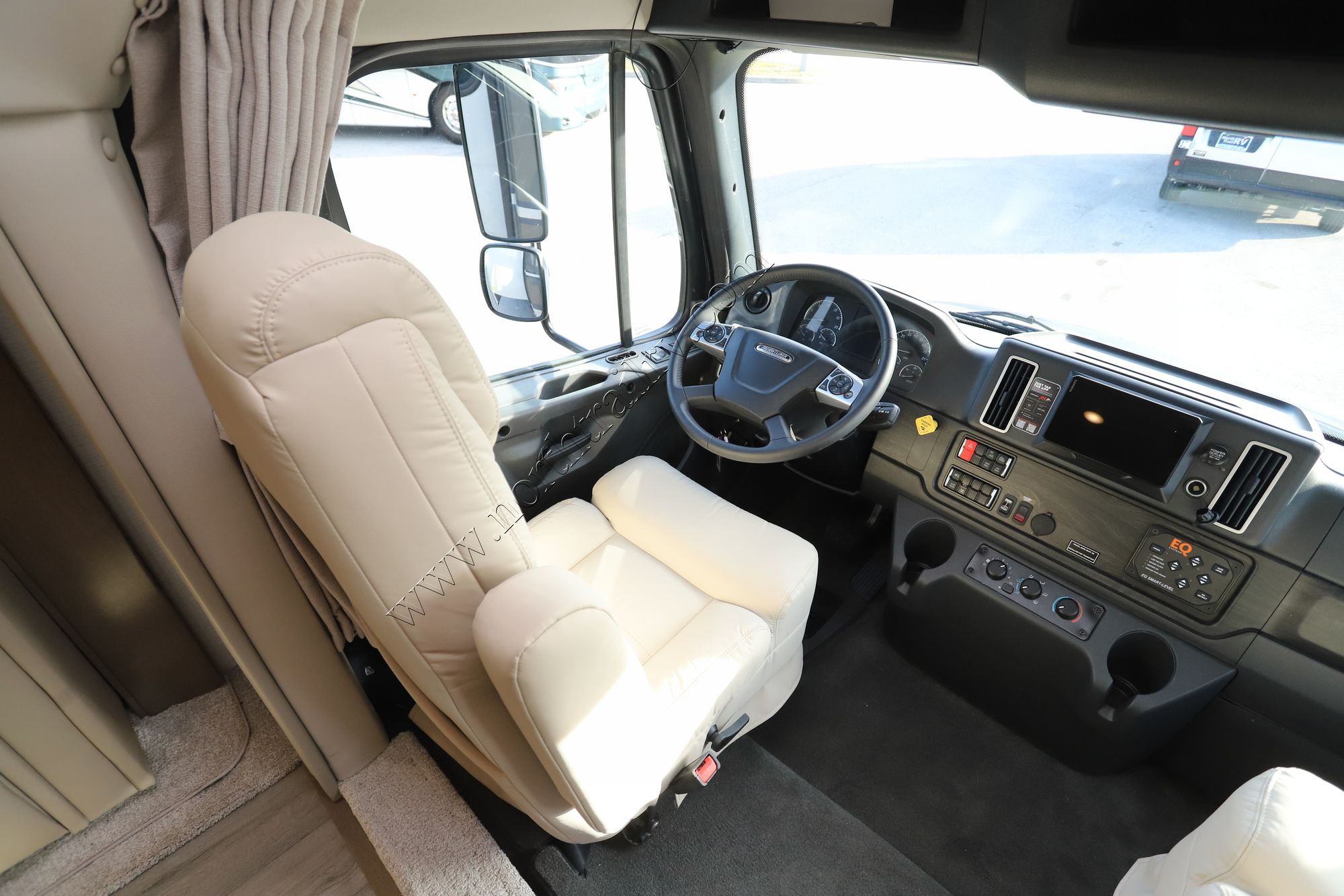 New 2025 Renegade Rv Valencia 38RB Super C  For Sale