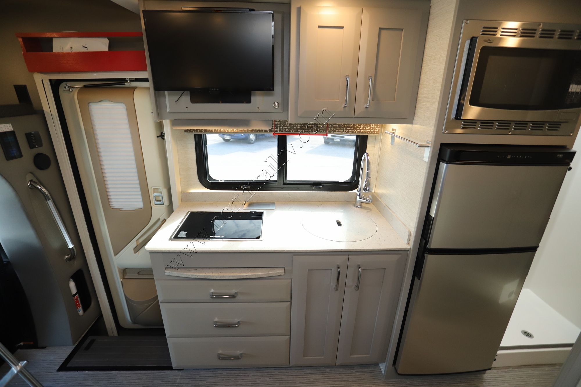 Used 2021 Tiffin Motor Homes Wayfarer 25SW Class C  For Sale