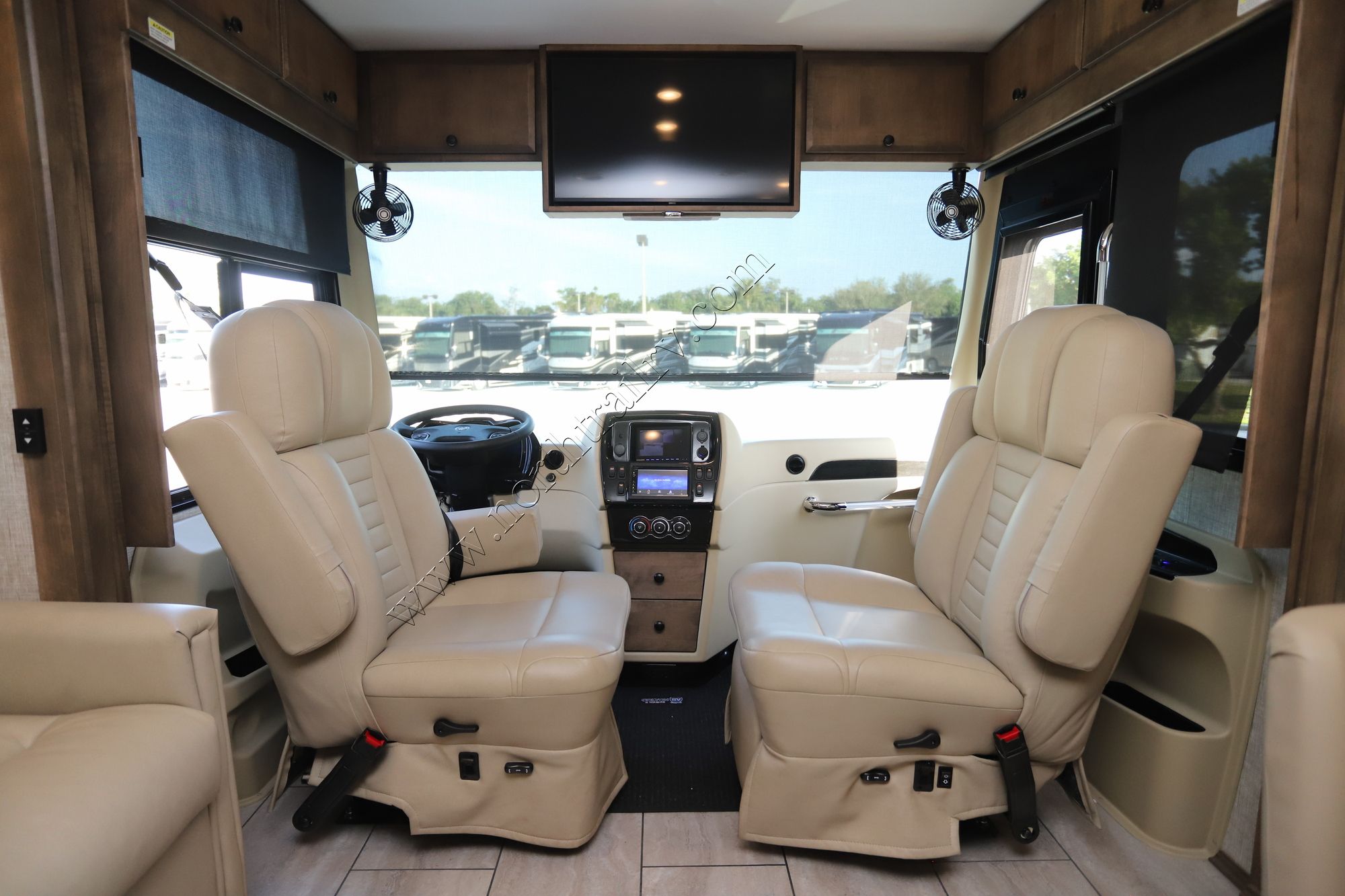 Used 2025 Tiffin Motor Homes Breeze 33BR Class A  For Sale